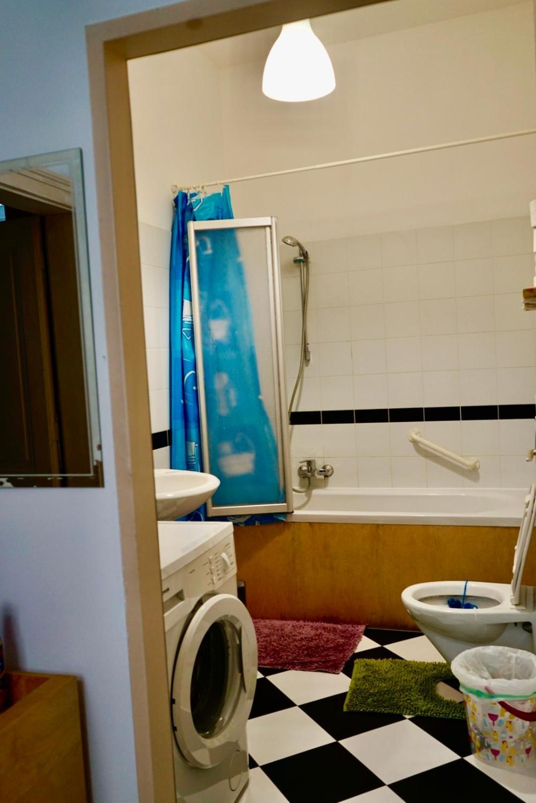 Volkstheater Apartment. Apartamento