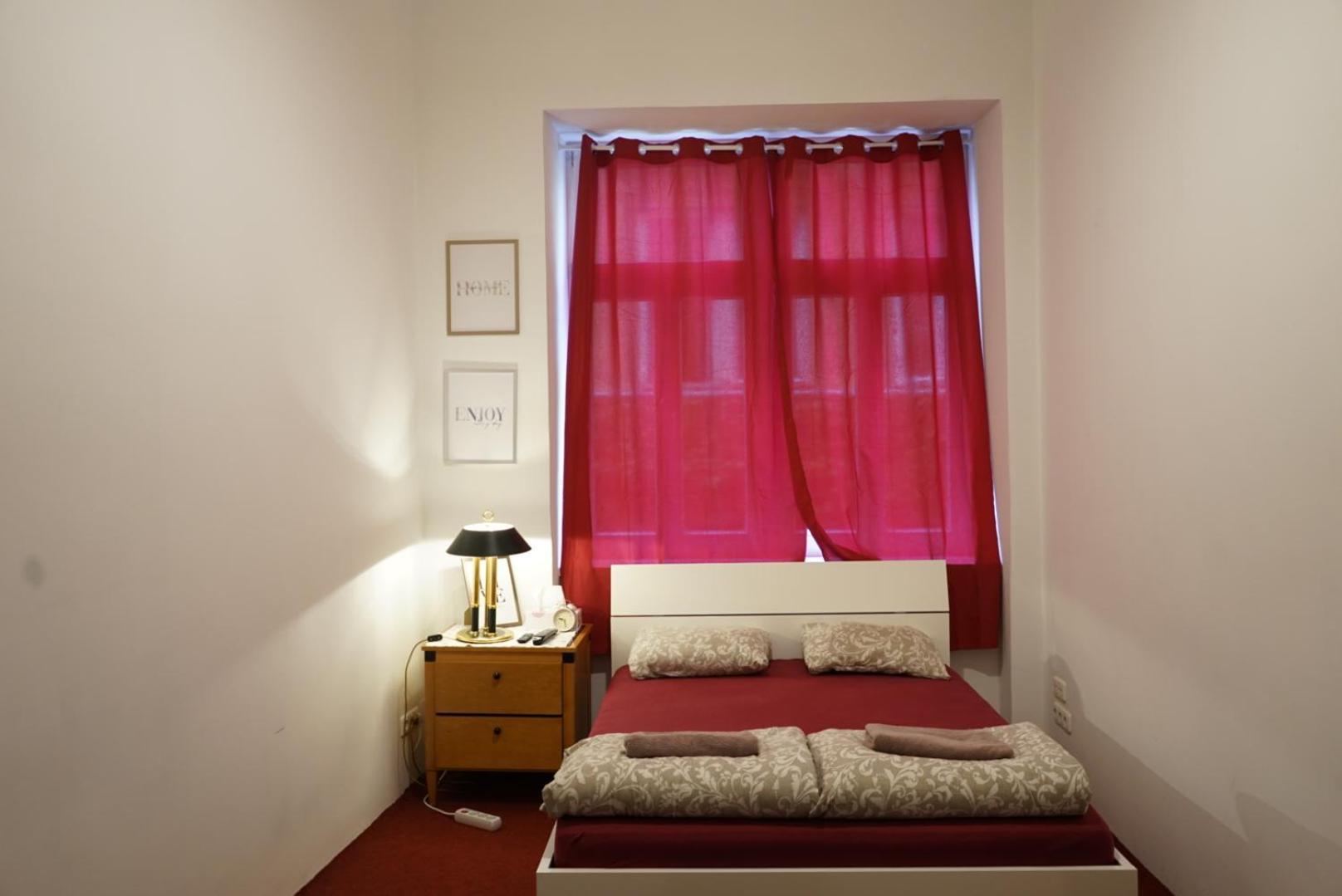 Apartamento Volkstheater Apartment. *