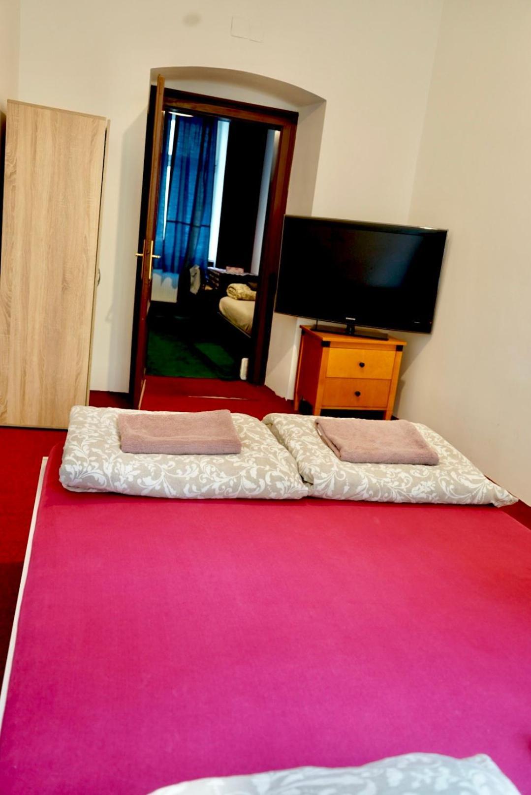 Volkstheater Apartment. *