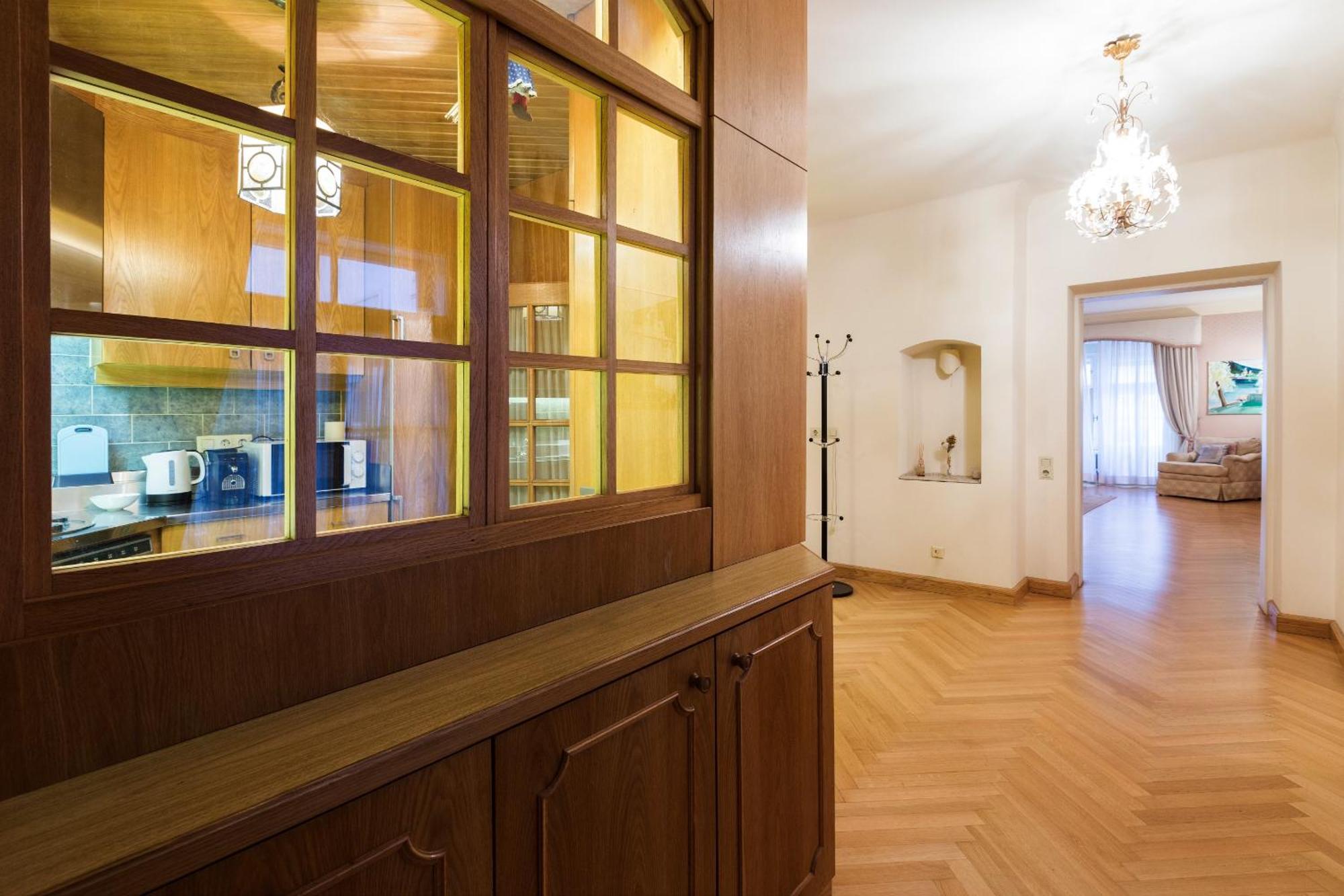 Sonnenfelsgasse Apartment Vienna