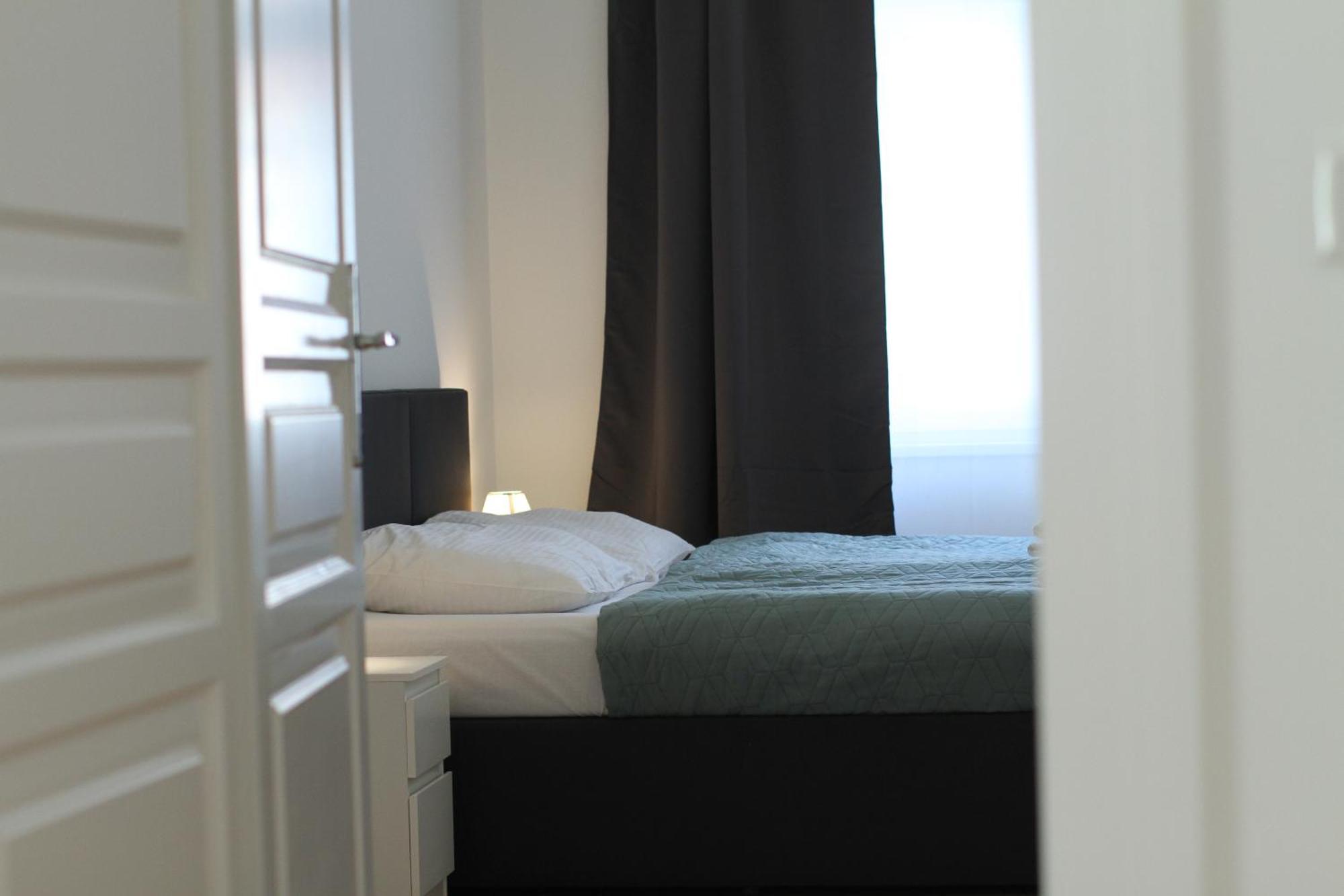 Apartment Sweet - Leopold *