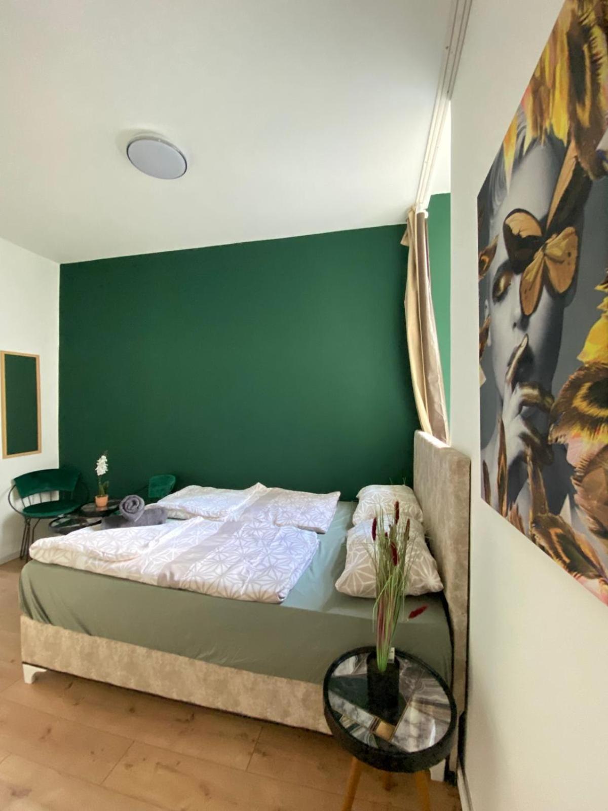 8 Fully Equipped Studio Apt W Terrace Margareten * Vienna
