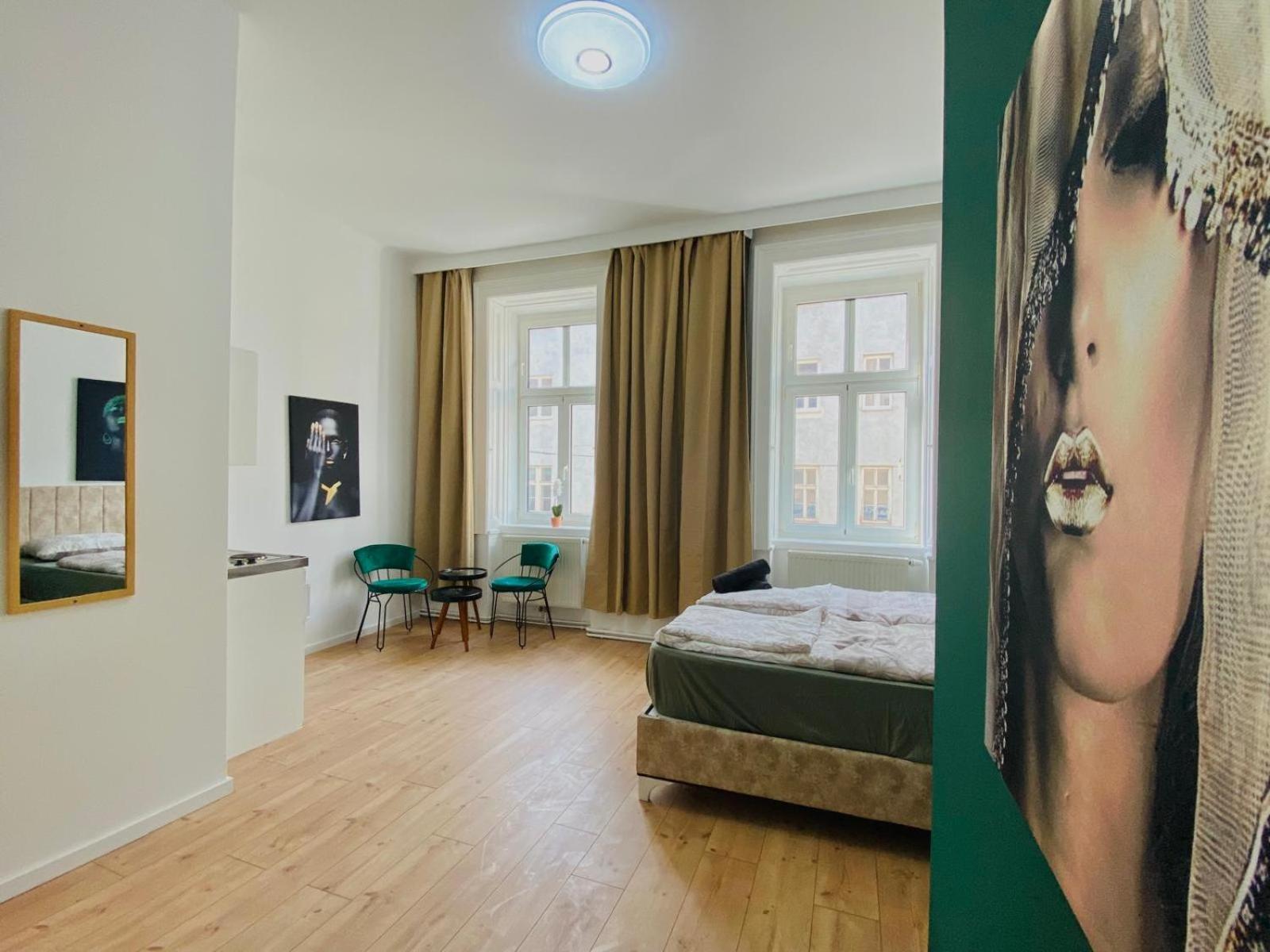 8 Fully Equipped Studio Apt W Terrace Margareten * Vienna