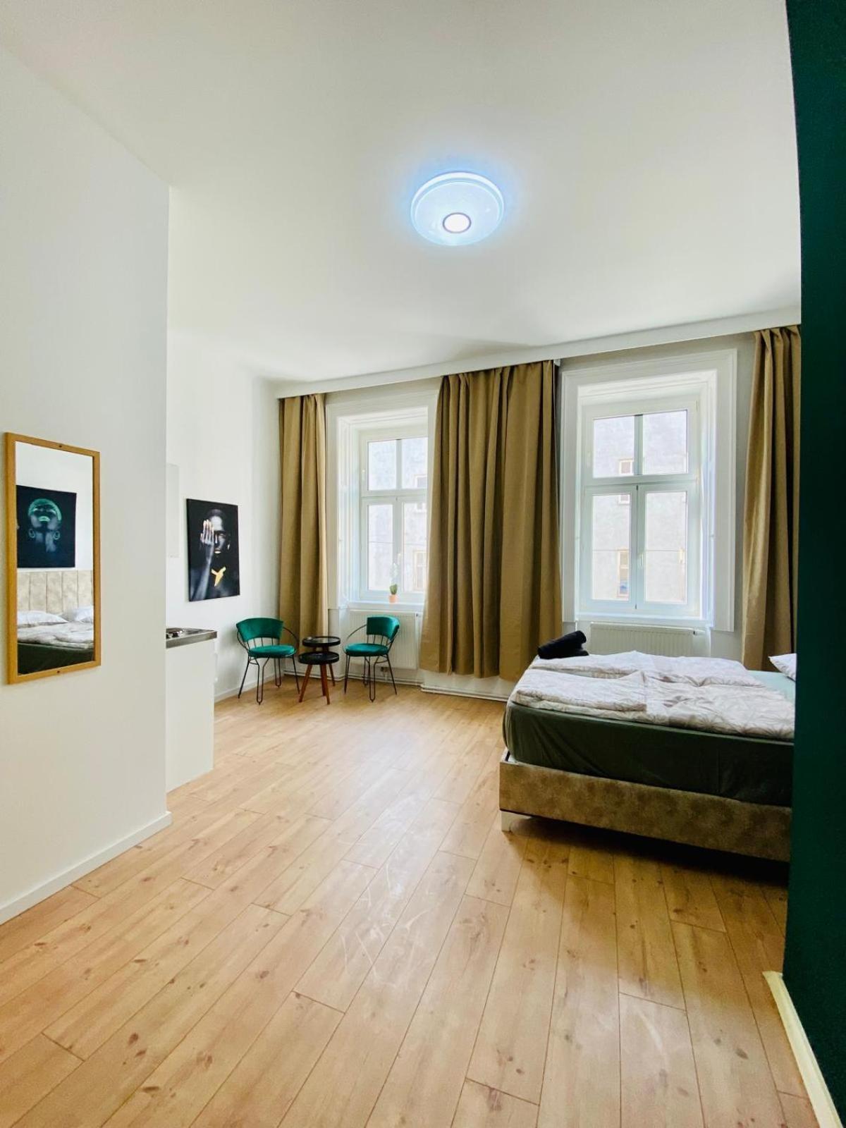 8 Fully Equipped Studio Apt W Terrace Margareten Apartment Vienna