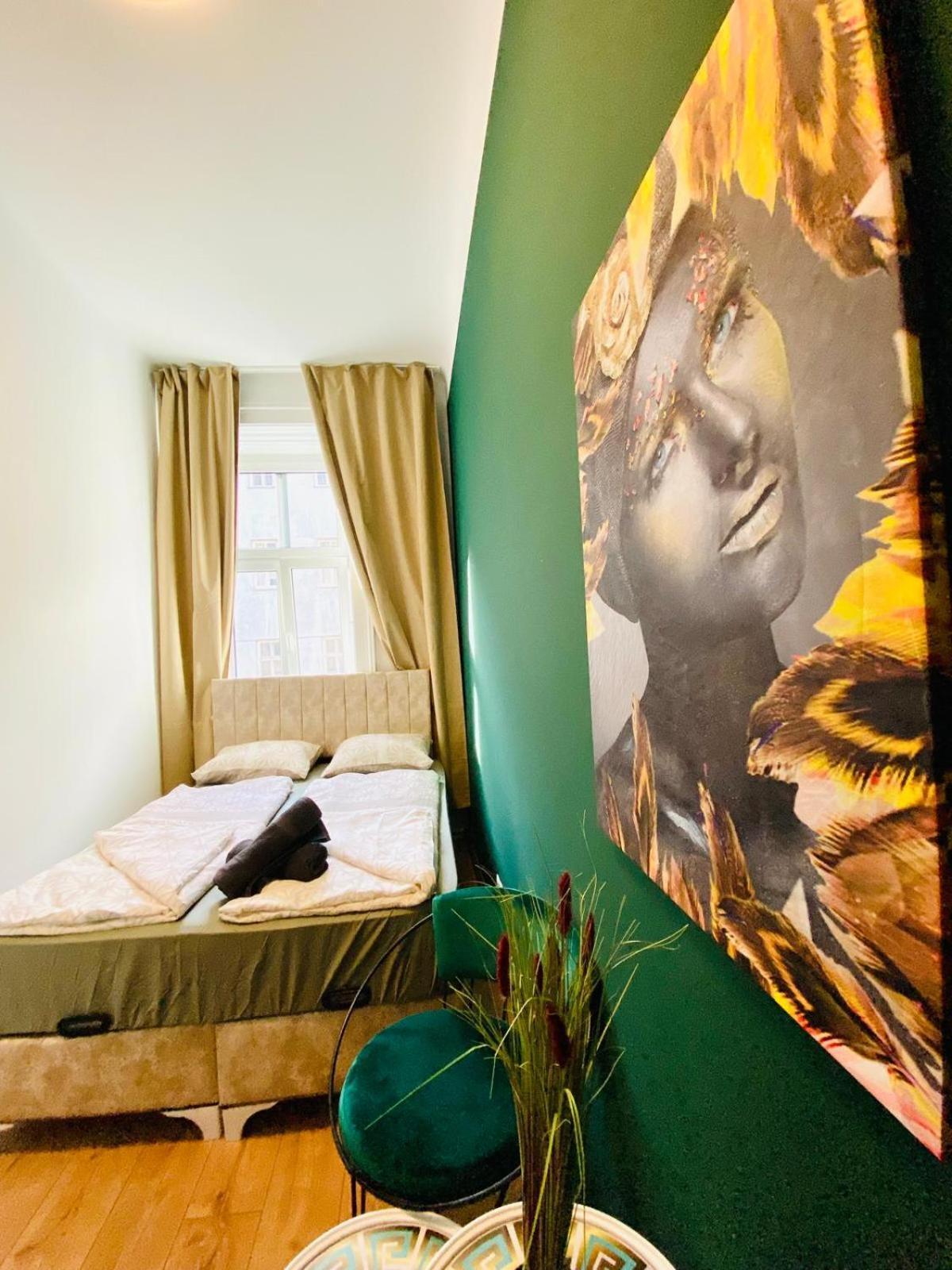 Apartment 8 Fully Equipped Studio Apt W Terrace Margareten Vienna