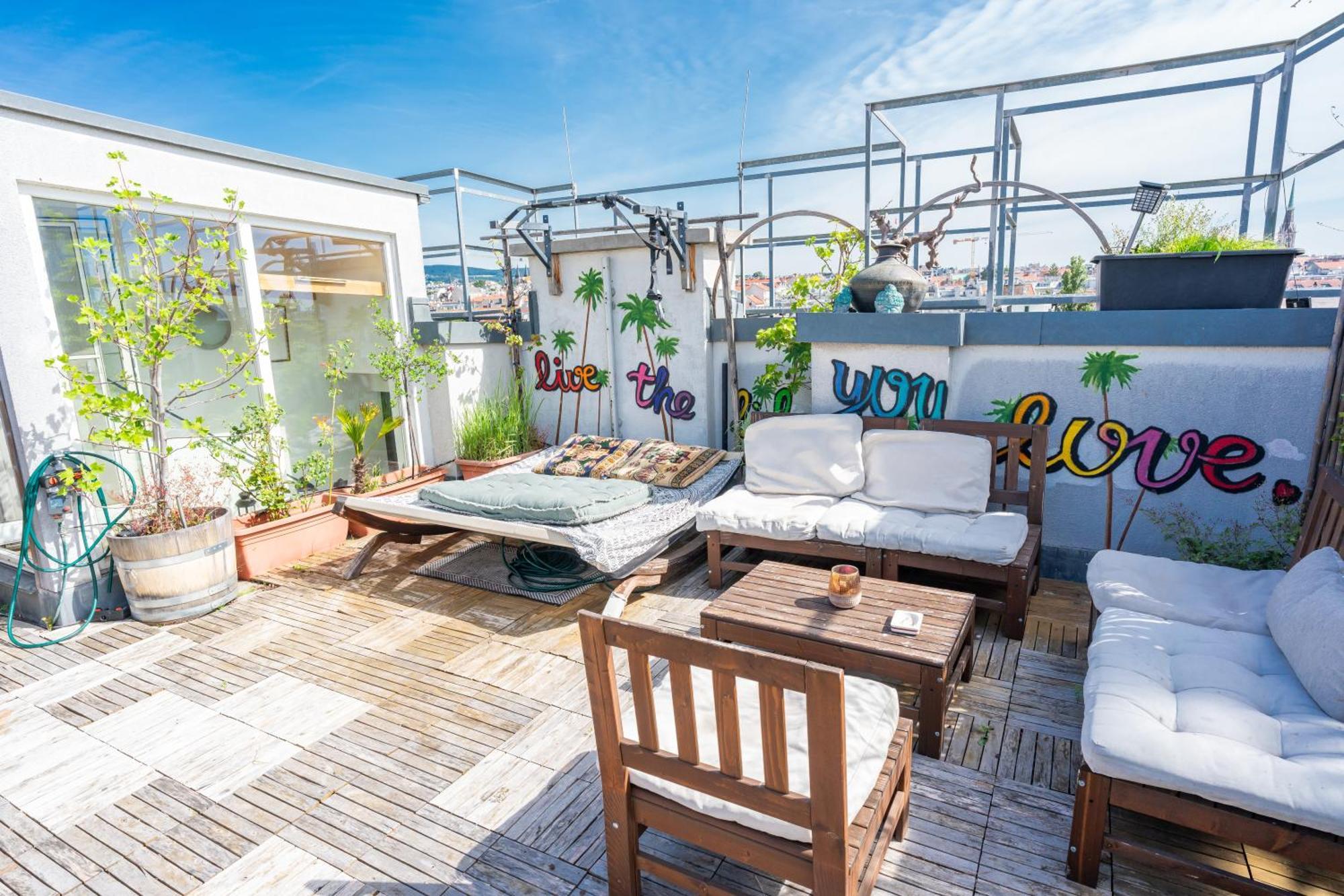 City Paradise Apartment