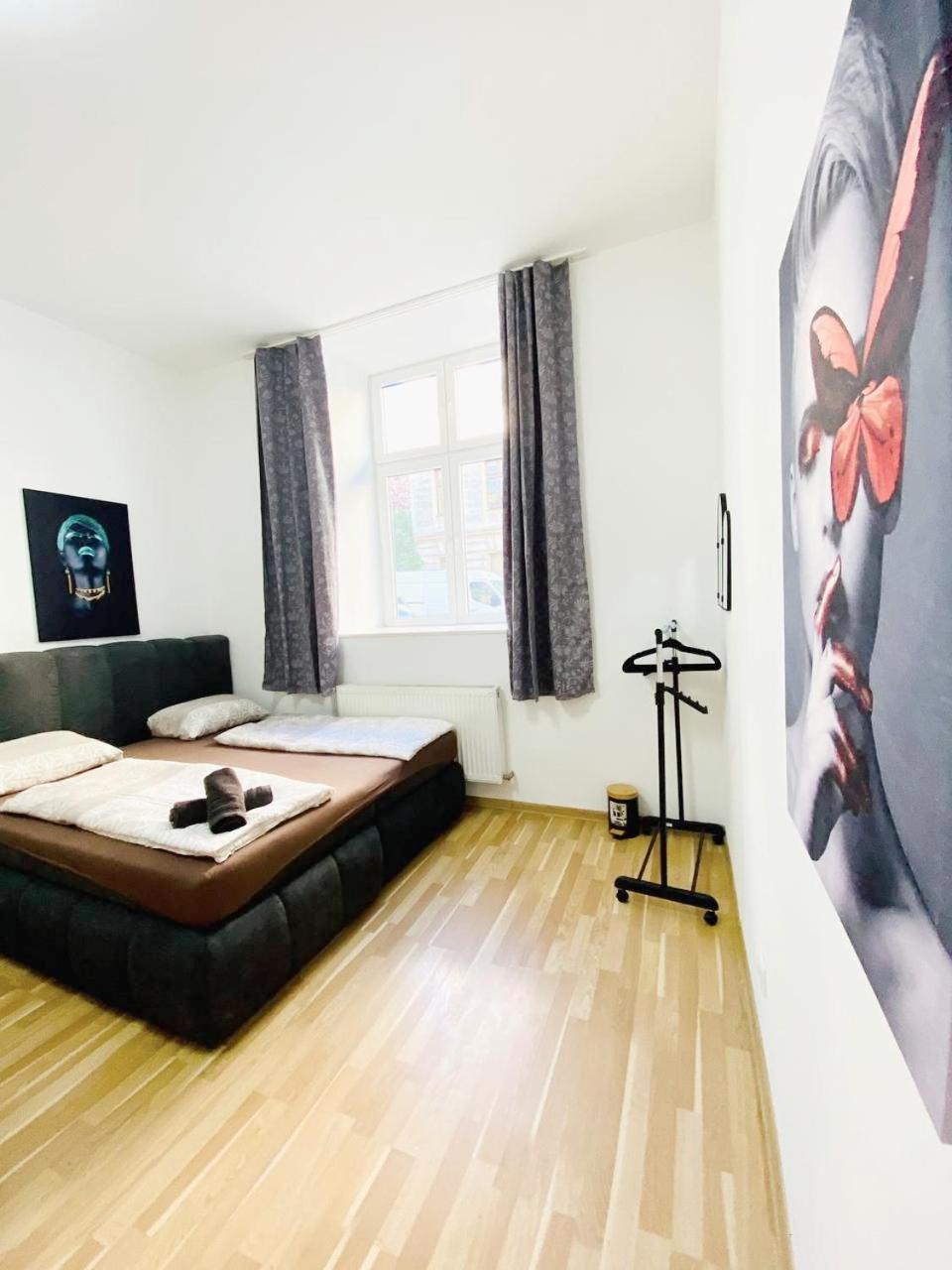 Family Studio In Schoenbrunn Area *