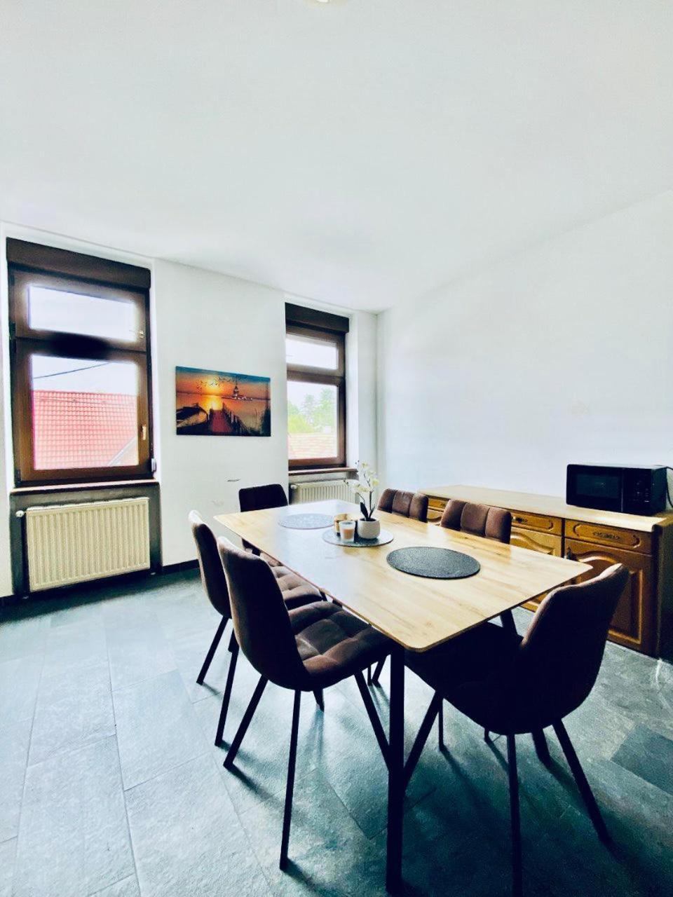 Apartment Spacious 4br Apt, Up To 15p 15min To Danube River