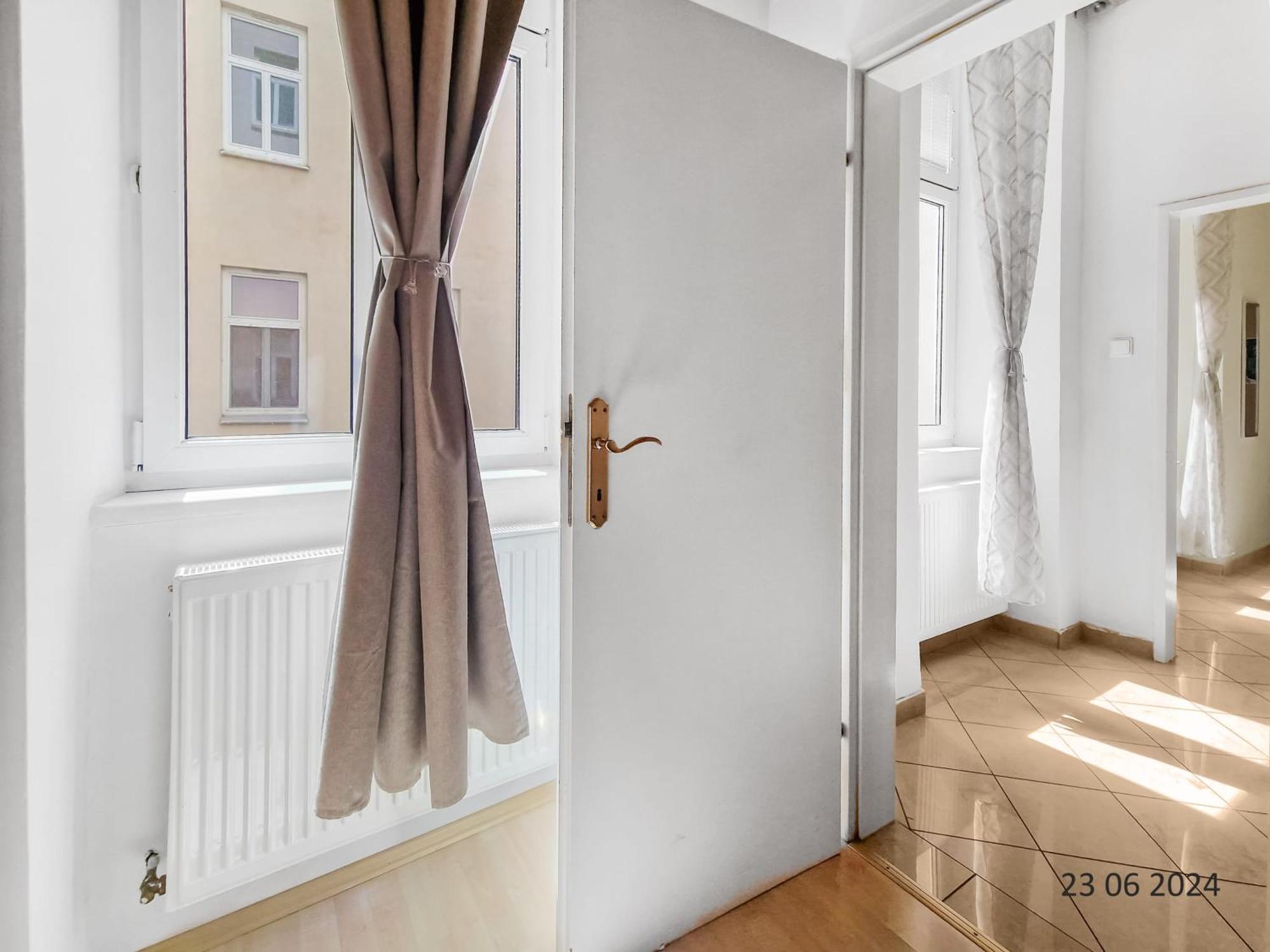 Four-bedroom, Four King-size Comfort Apartment *