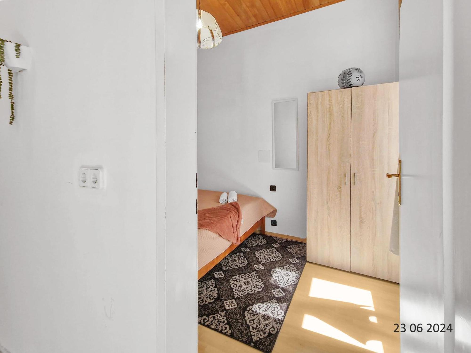 Four-bedroom, Four King-size Comfort Apartment *