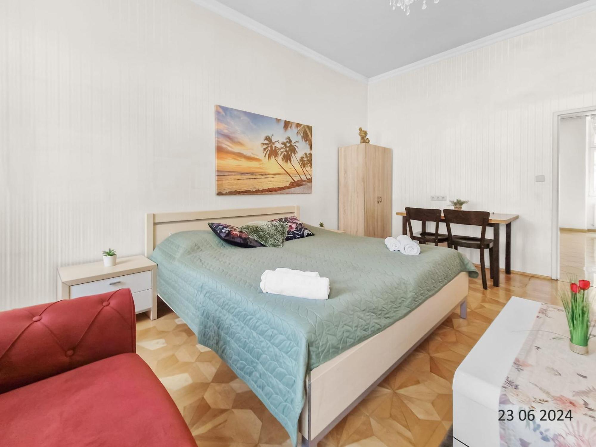 Four-bedroom, Four King-size Comfort