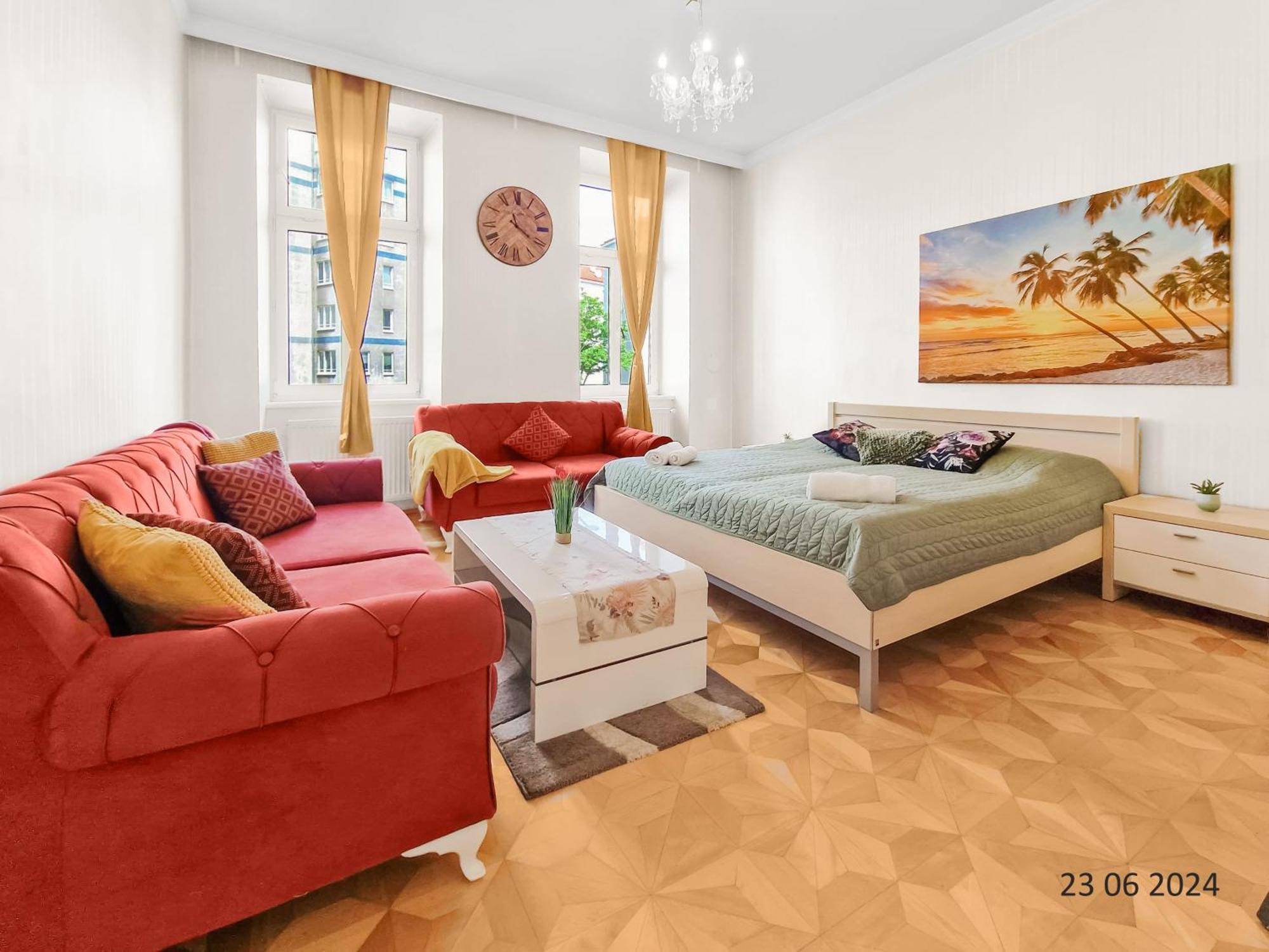 Four-bedroom, Four King-size Comfort Apartment
