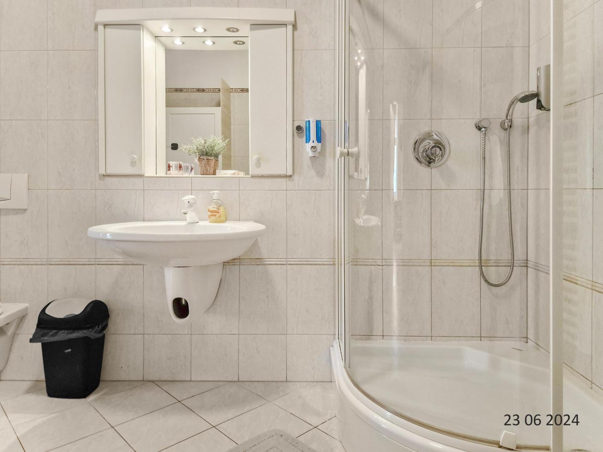 Four-bedroom, Four King-size Comfort Apartment
