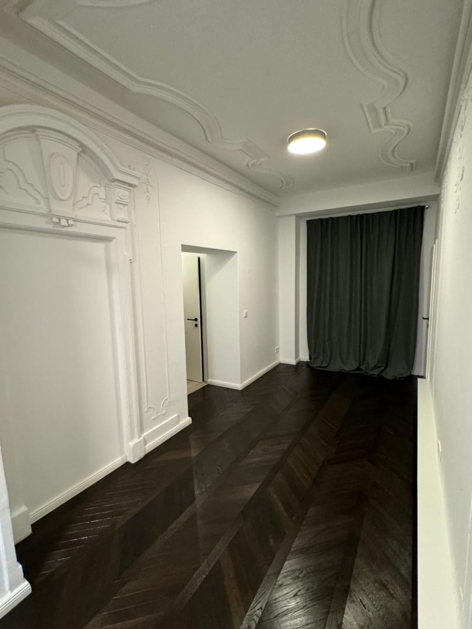 Luxurious In The Centre Of *