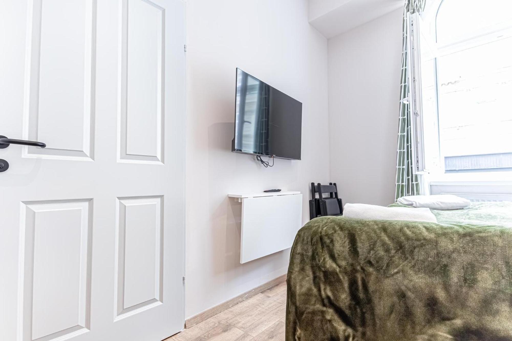 Wiener Stadthalle Boutique - Ideal For Couples Apartment *
