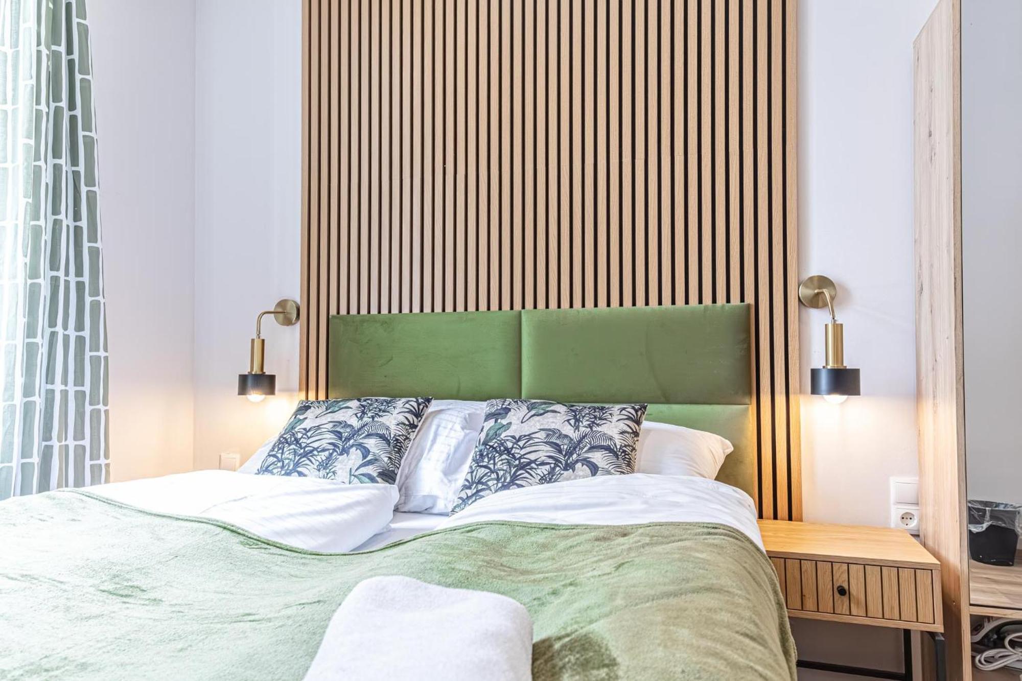 Wiener Stadthalle Boutique - Ideal For Couples Apartment