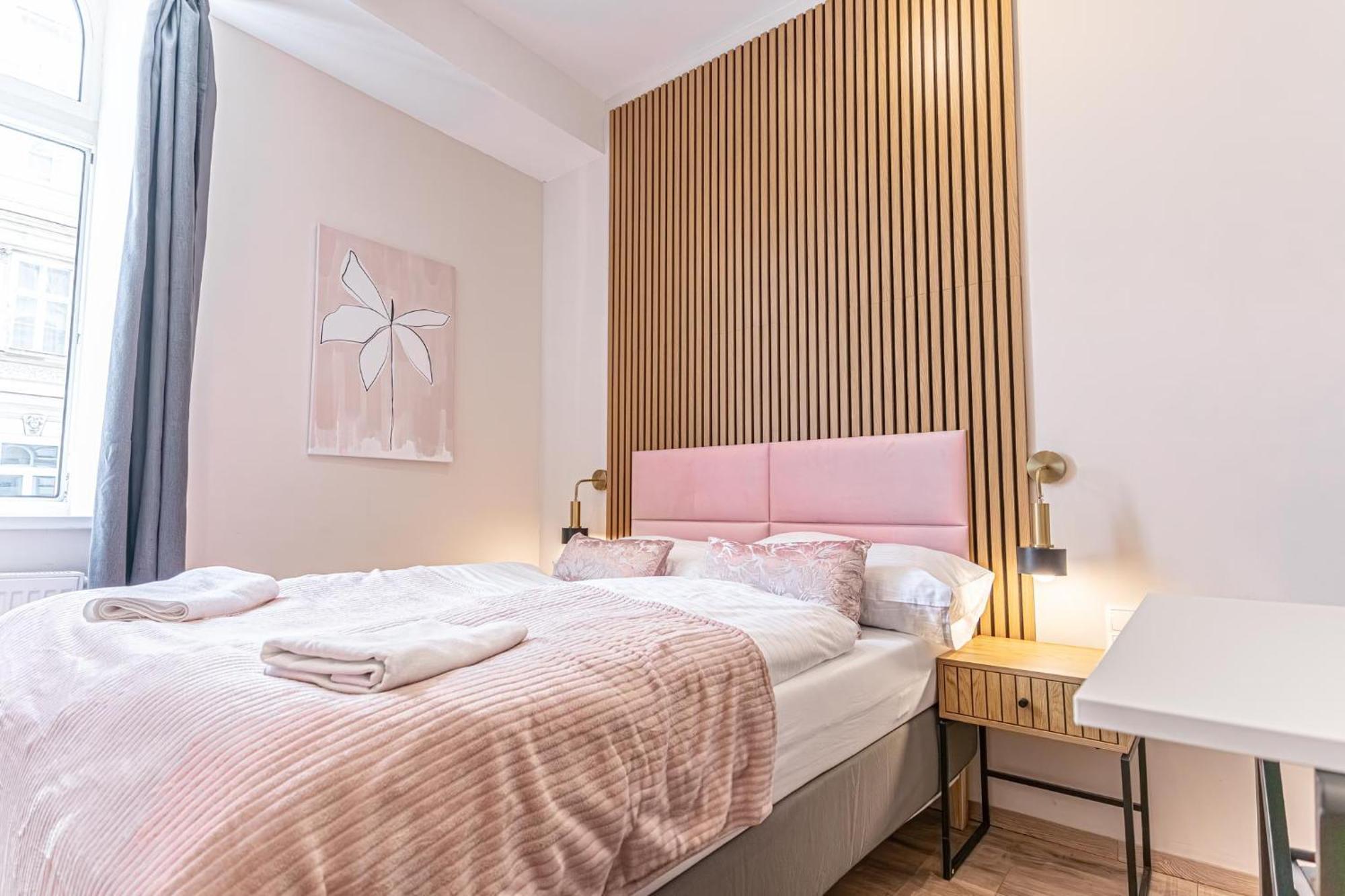 Apartment Wiener Stadthalle Boutique - Ideal For Couples