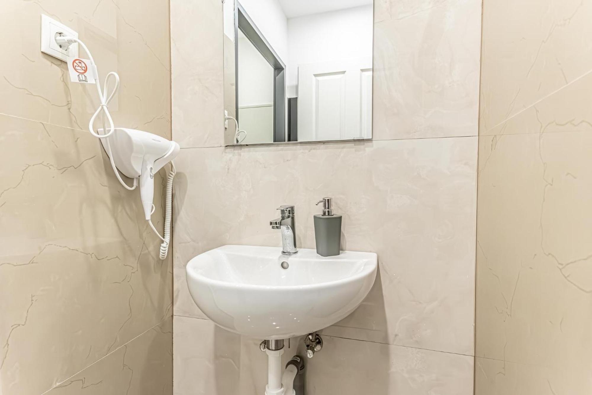 Apartment Wiener Stadthalle Boutique - Ideal For Couples