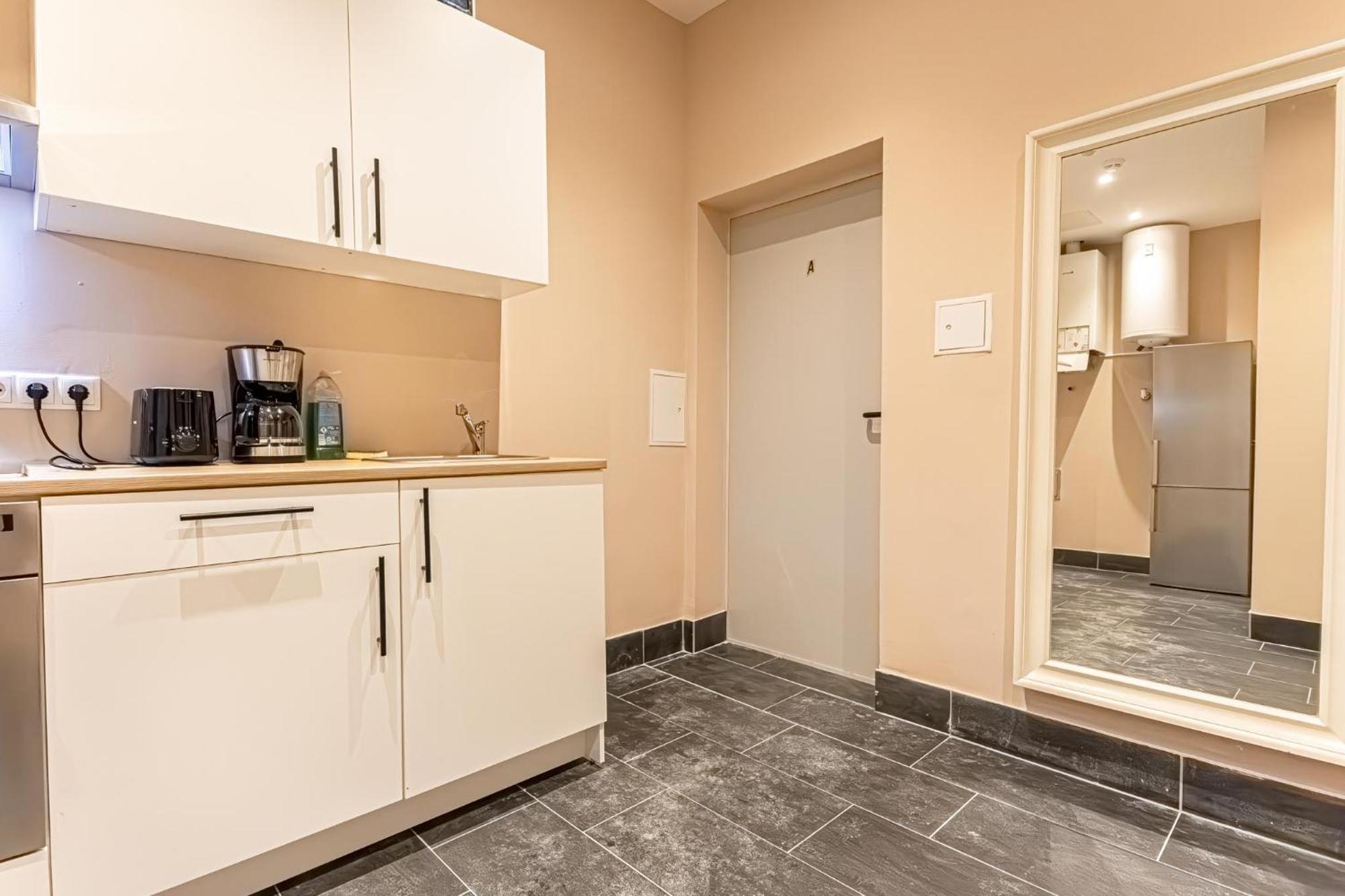 Wiener Stadthalle Boutique - Ideal For Couples Apartment Wien