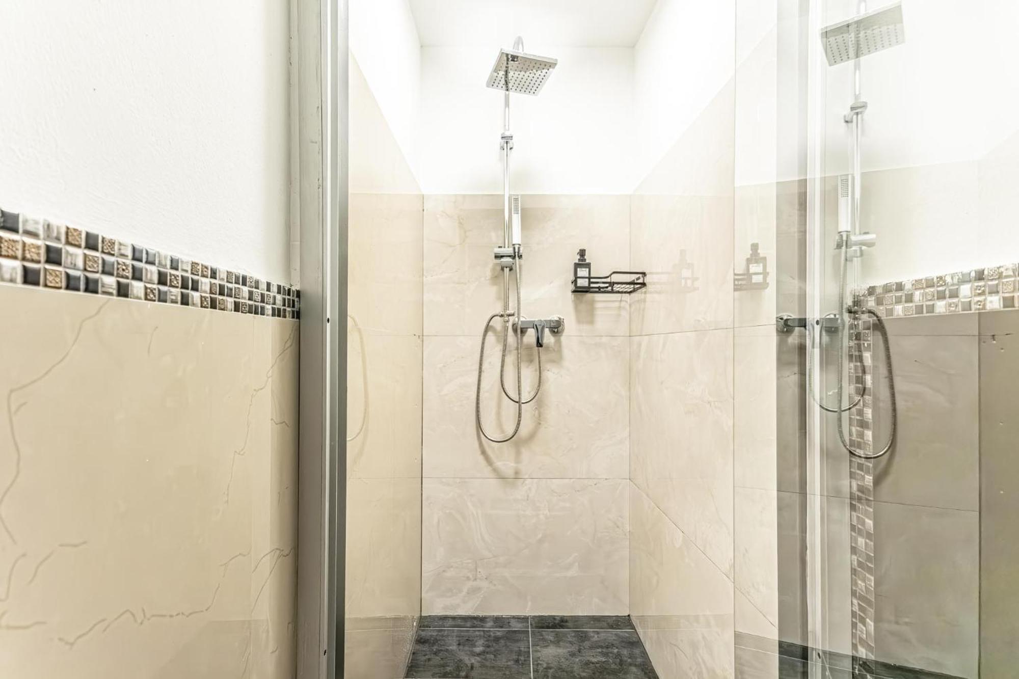 Apartment Wiener Stadthalle Boutique - Ideal For Couples