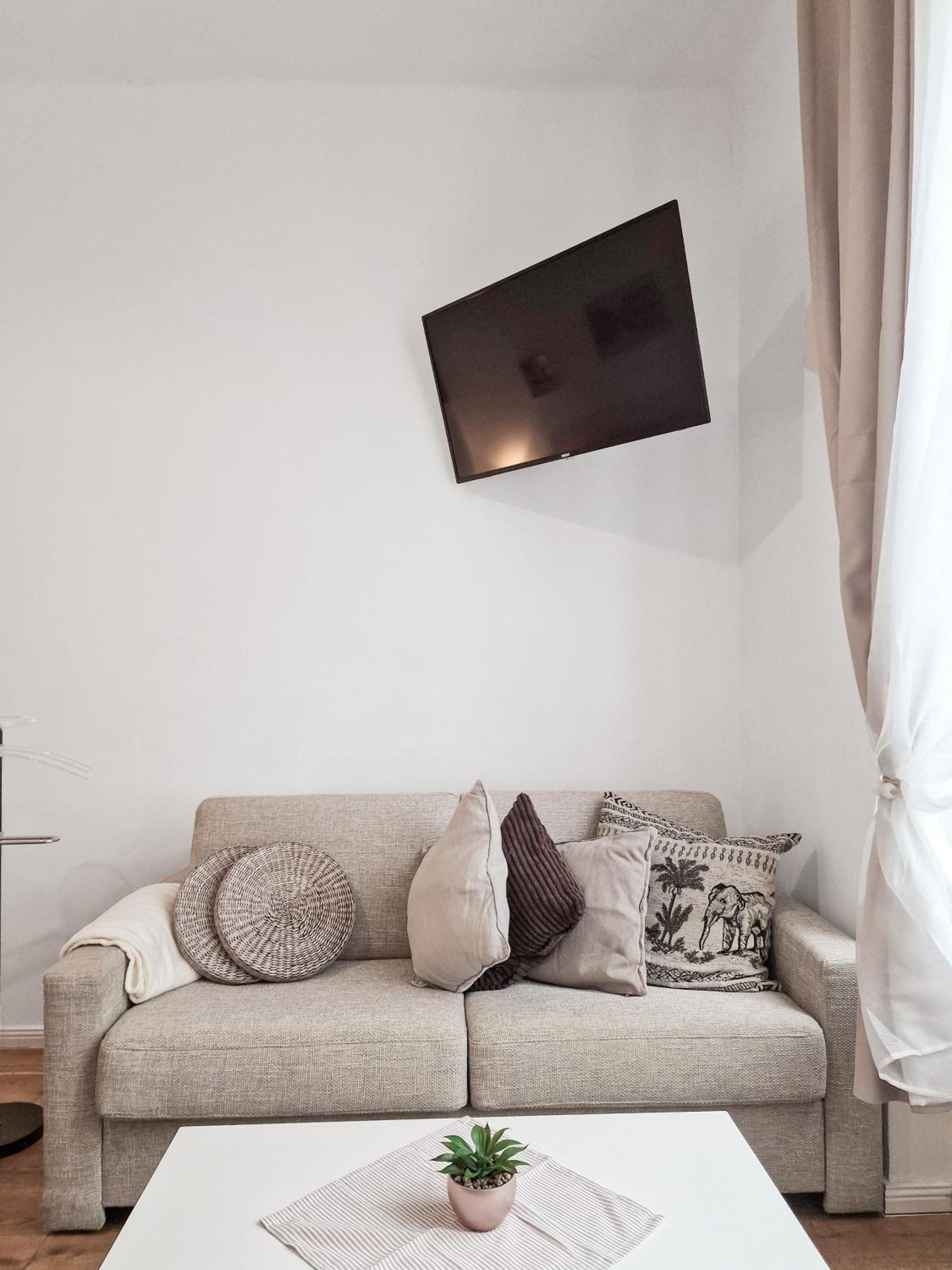 Augarten Garden Apartment