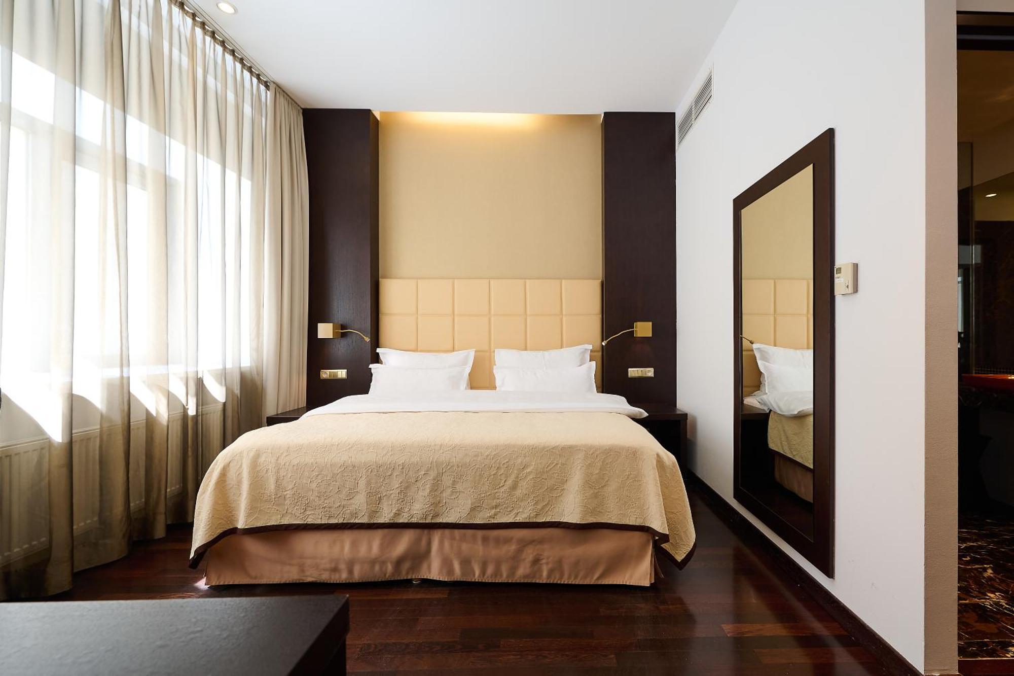 Aparthotel Myplace Premium 4*