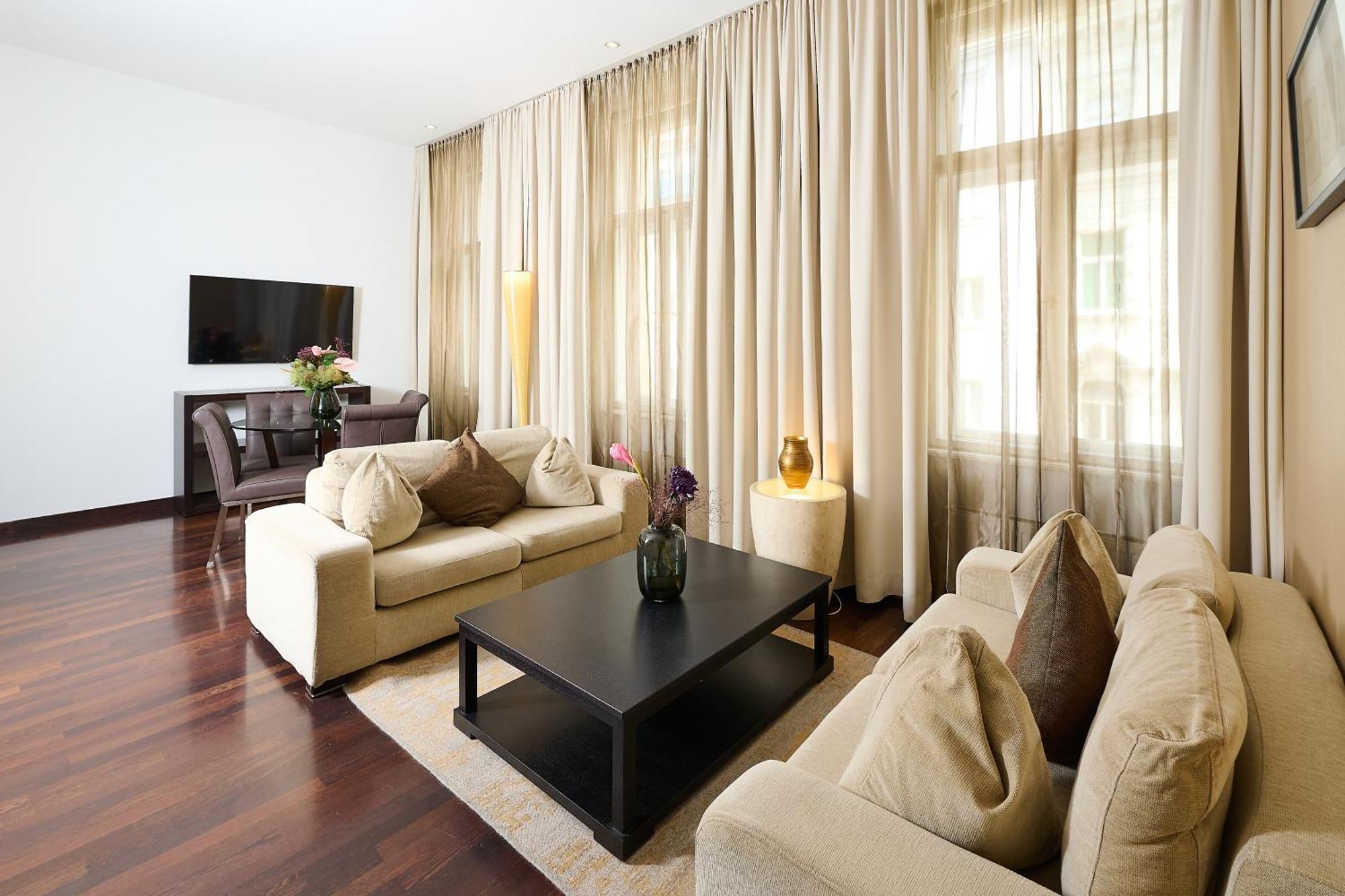Myplace Premium Aparthotel