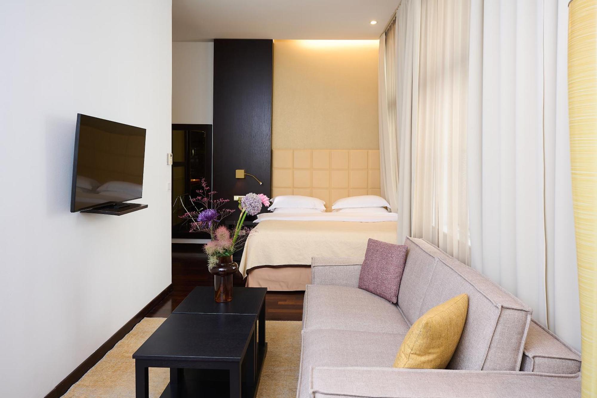 Myplace Premium