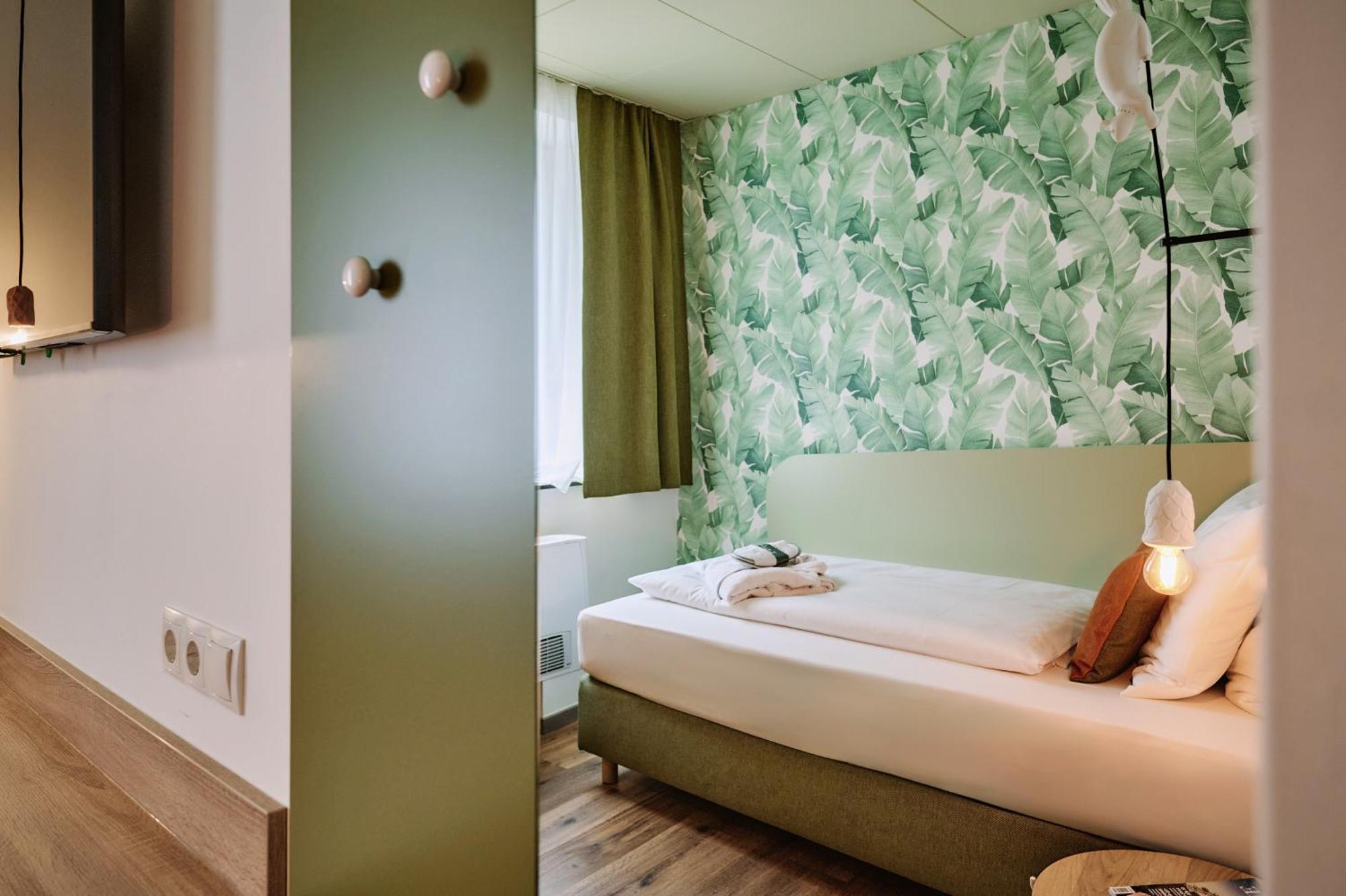 Hotel The Weekend 4*