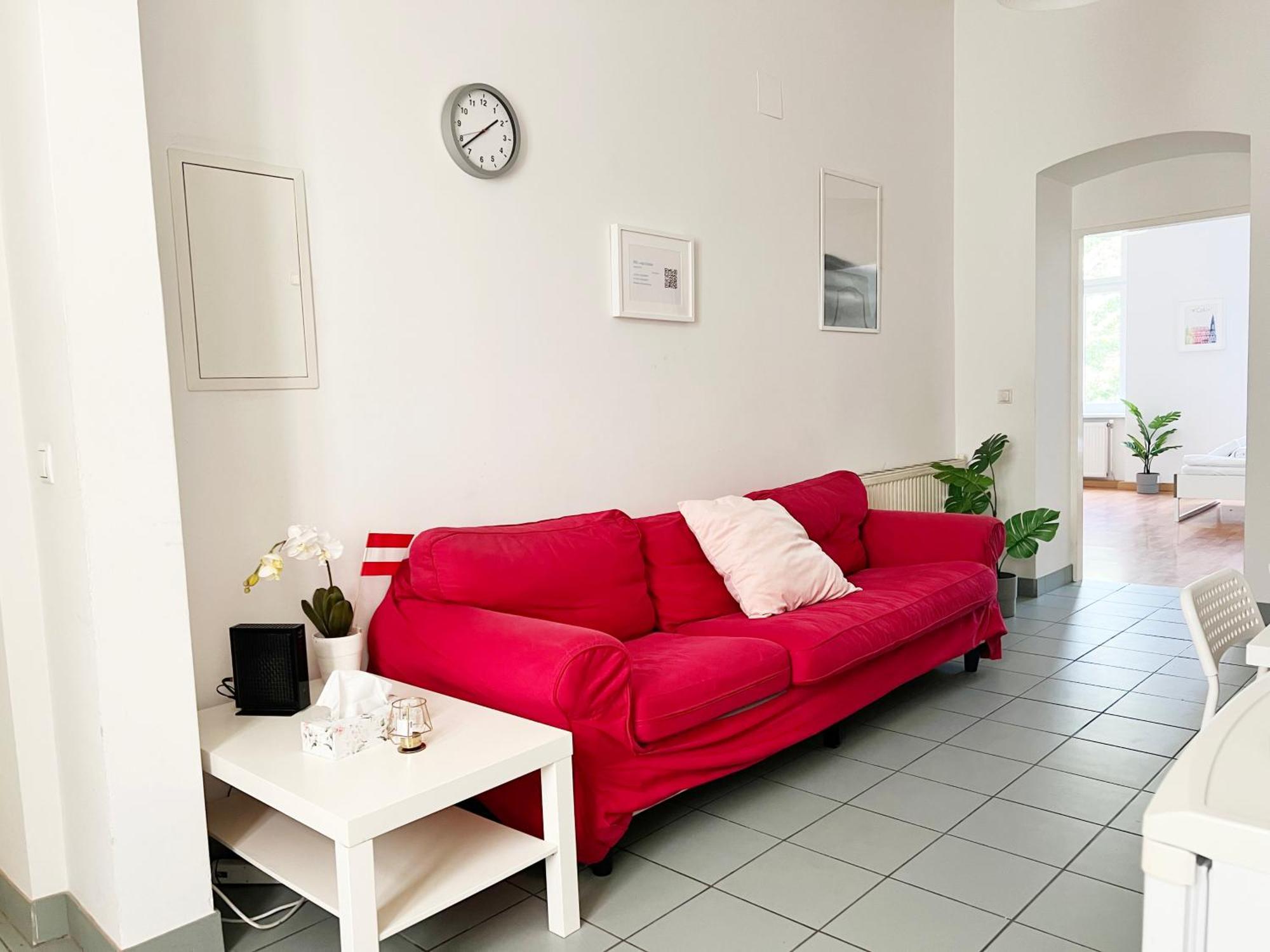 Apartment 4-bedroom In Central Location In Hipp 3rd District *