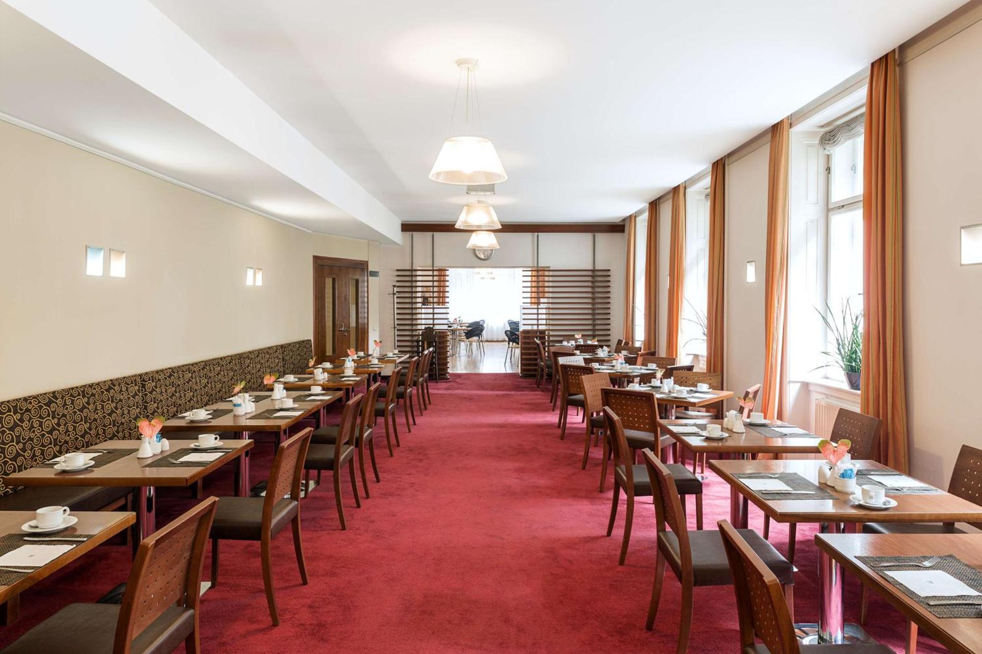 Nh Belvedere Hotel Vienna