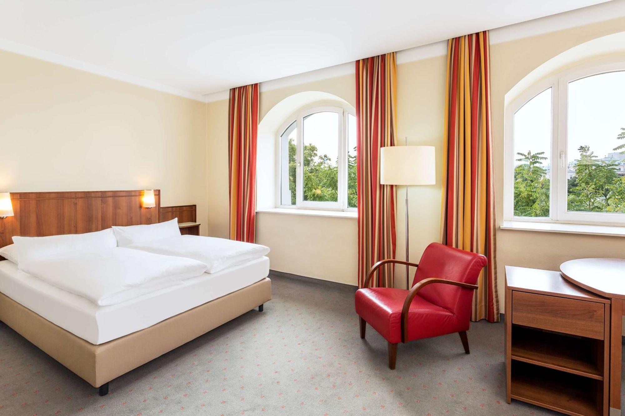 Hotel Nh Belvedere 4*