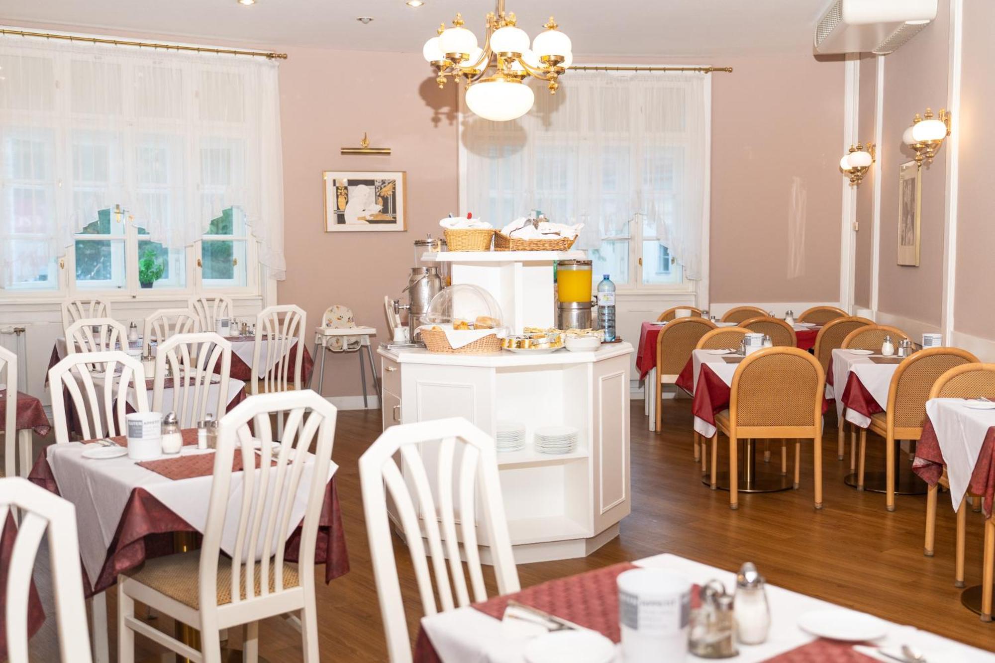 Bed & Breakfast Continental Hotel-pension Vienna