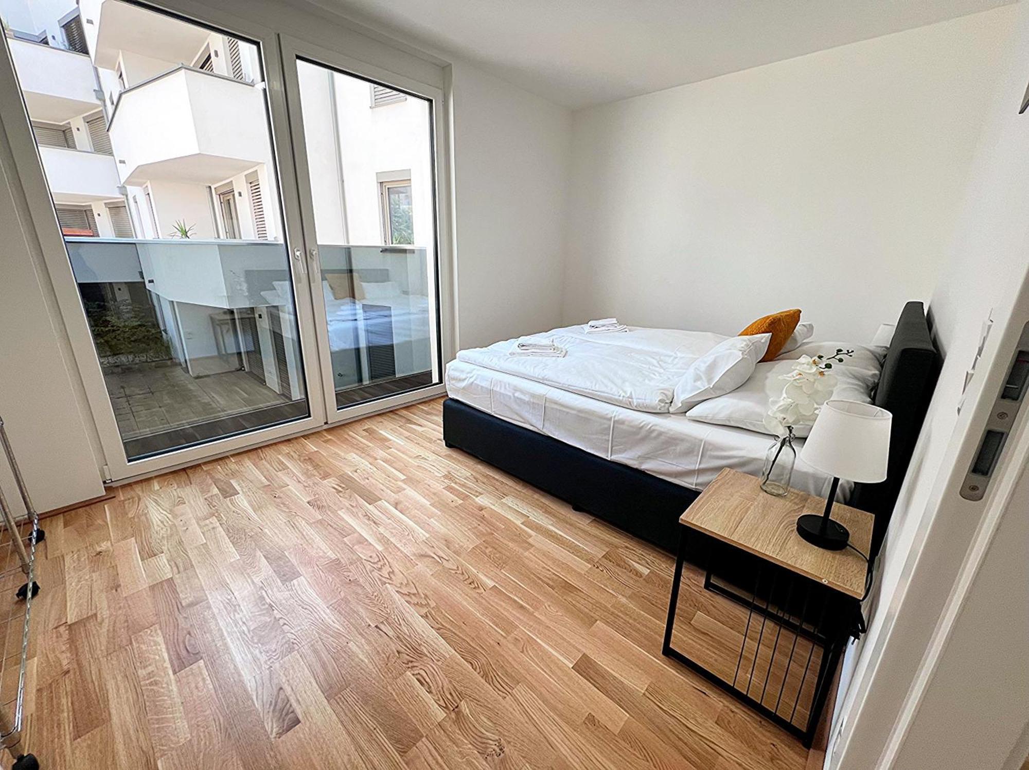Modern, New, Next To Metro - Gg13 Apartment *