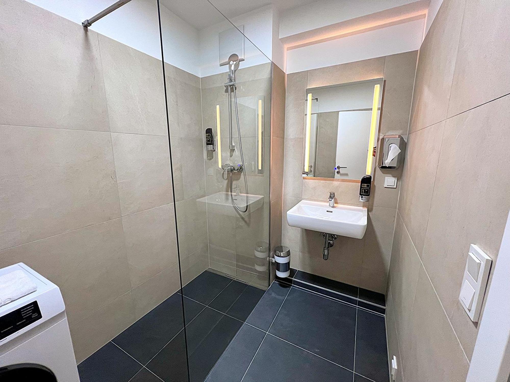 Apartment Modern, New, Next To Metro - Gg13 Vienna