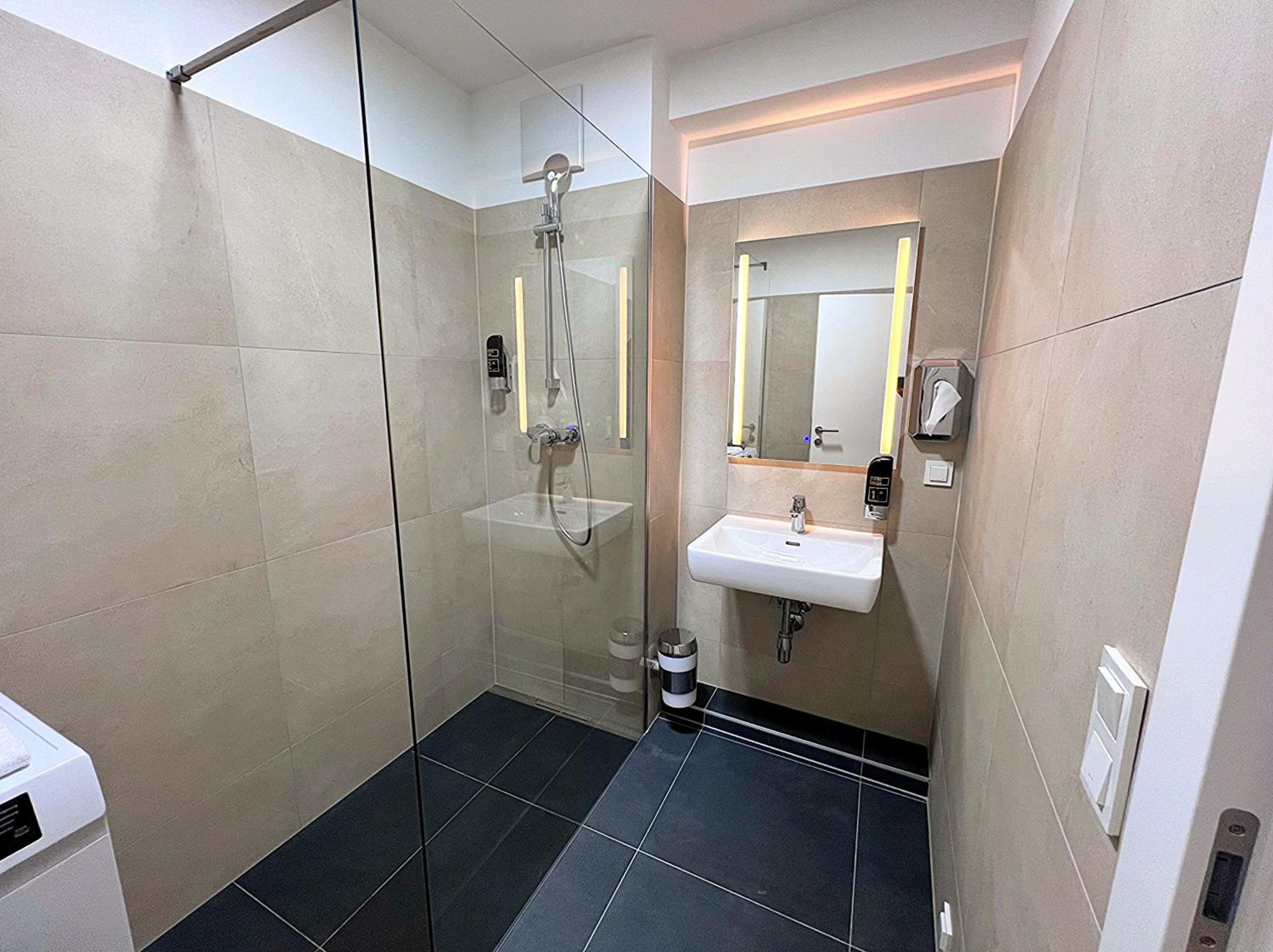 Apartment Modern, New, Next To Metro - Gg13 Vienna