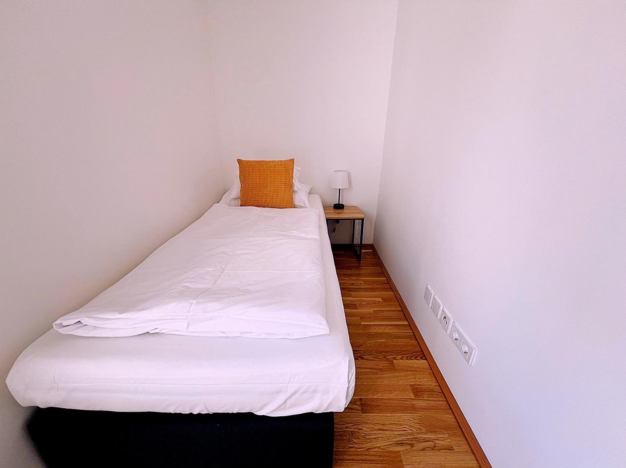 Apartment Modern, New, Next To Metro - Gg13 Vienna