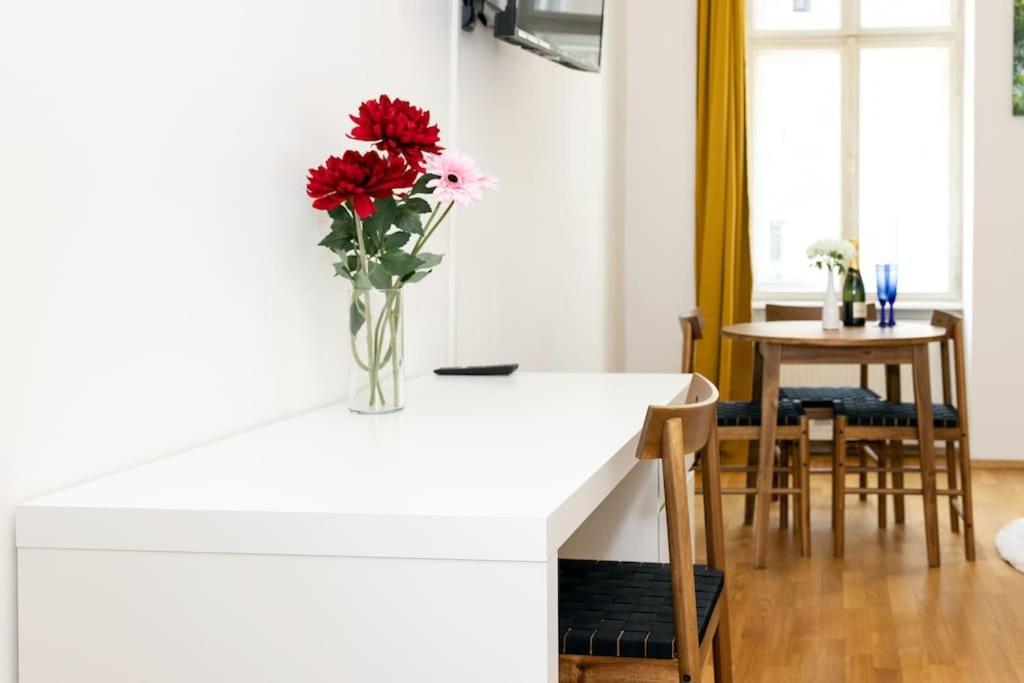 Stylish With Free Parking Wien