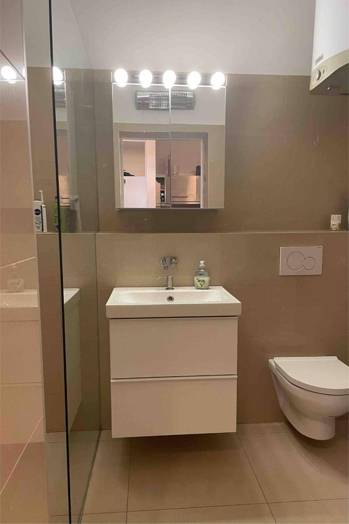 Apartamento Crown Naschmarkt U4 *