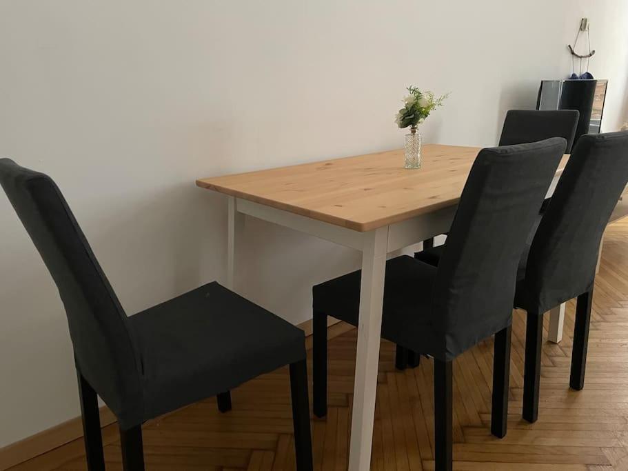 Apartment 70 M2 Premium With Terrace & Free Parking *