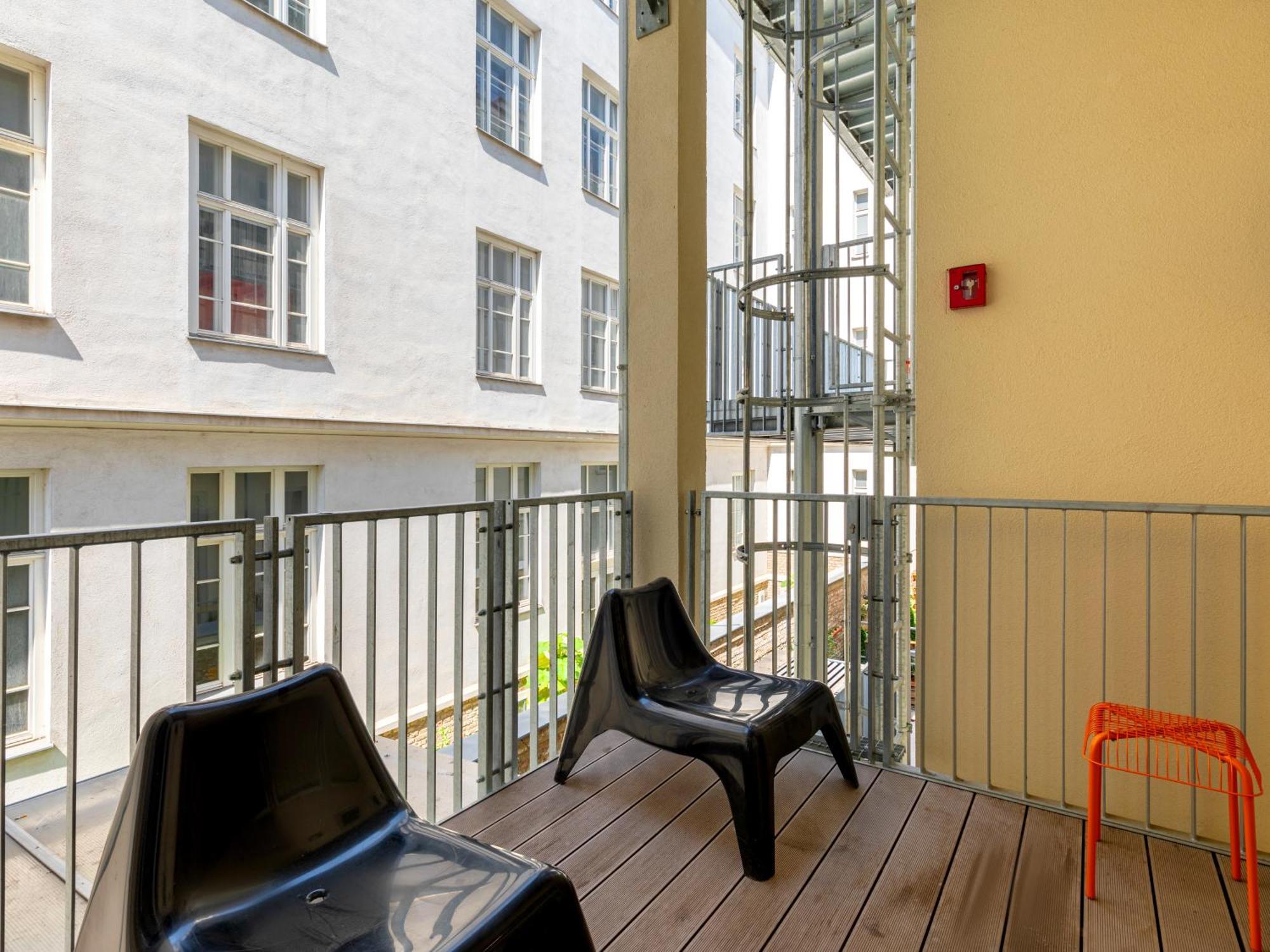 Numa I Strauss Aparthotel 3*