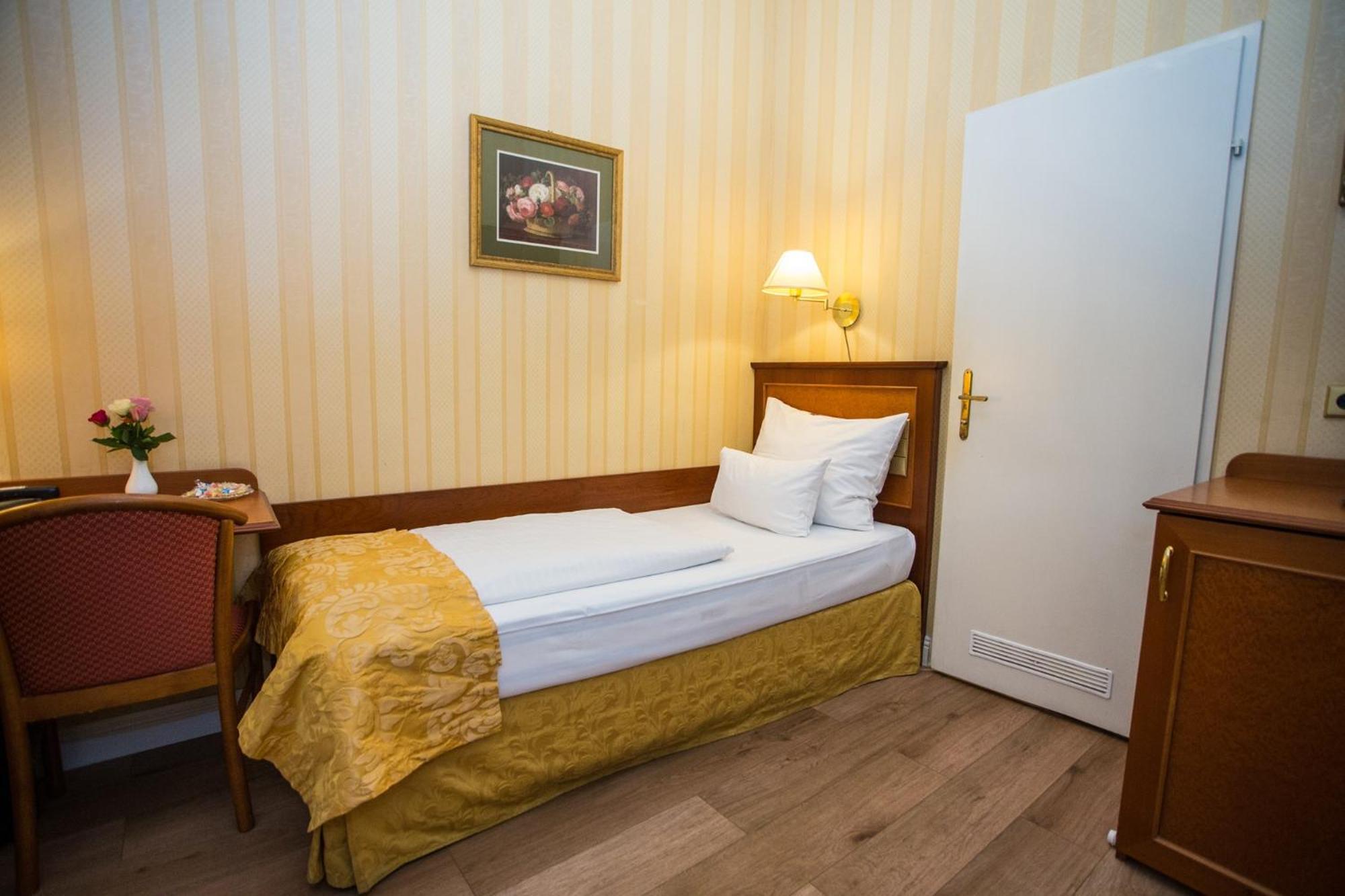 Hotel Opera I Self Check In Wien