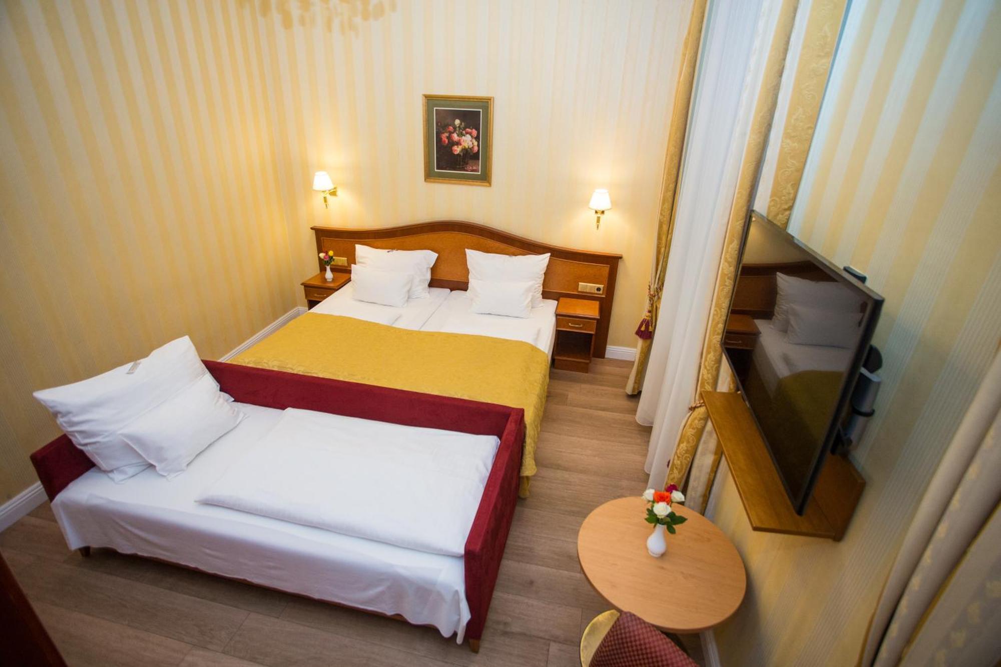 Opera I Self Check In 4* Wien