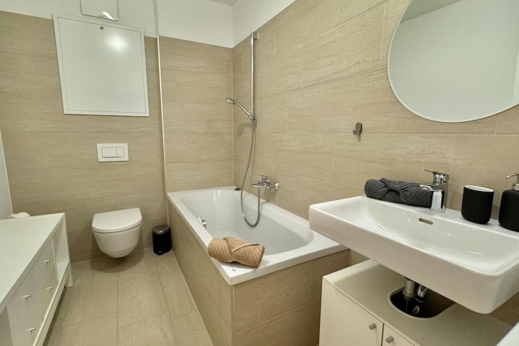 Wiener Townhouse Belvedere Apartment *