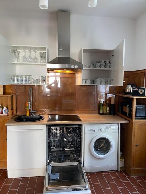 Herrenhaus Hoeniger Flughafen 11min/wienmitte 12min Apartment Vienna