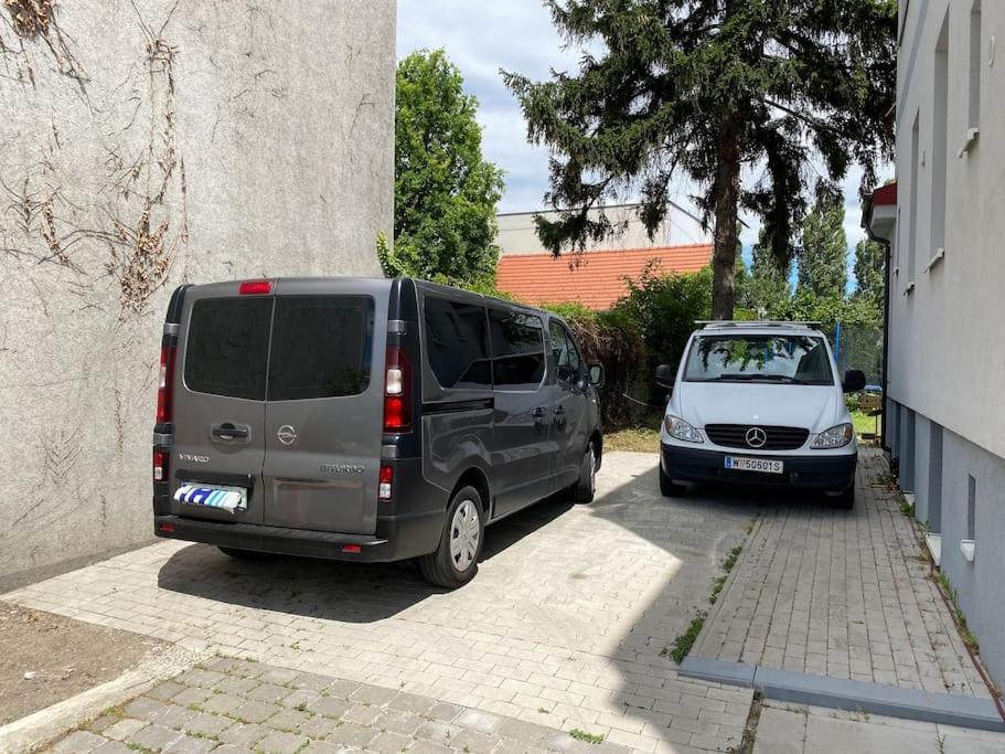 Apartment Herrenhaus Hoeniger Flughafen 11min/wienmitte 12min