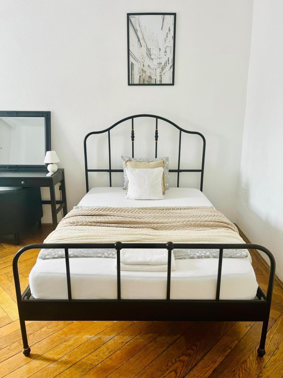 Beautiful Centre Apartment Vienna