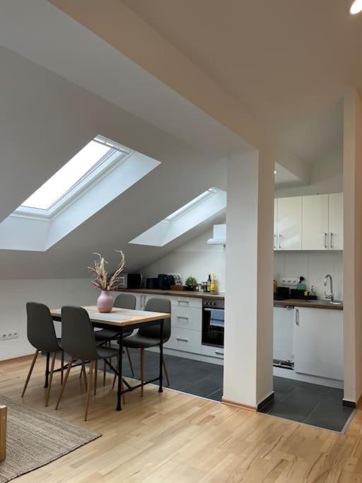 Dreamy & Cozy With Air Condition Apartment *
