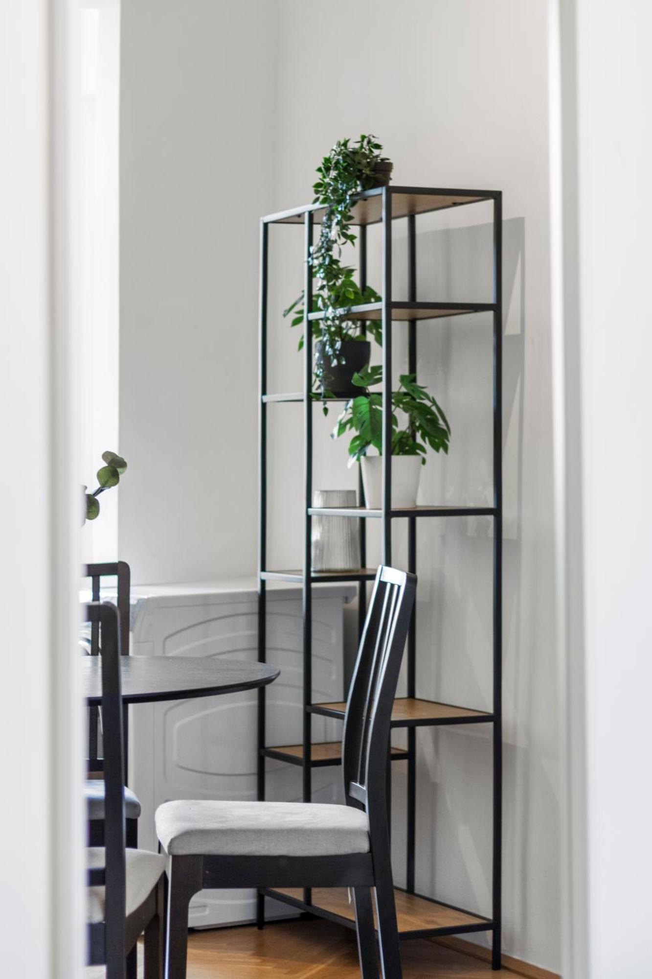 Balcony Apartment, 4 Min To U3 Zipperer Strasse Apartment Vienna