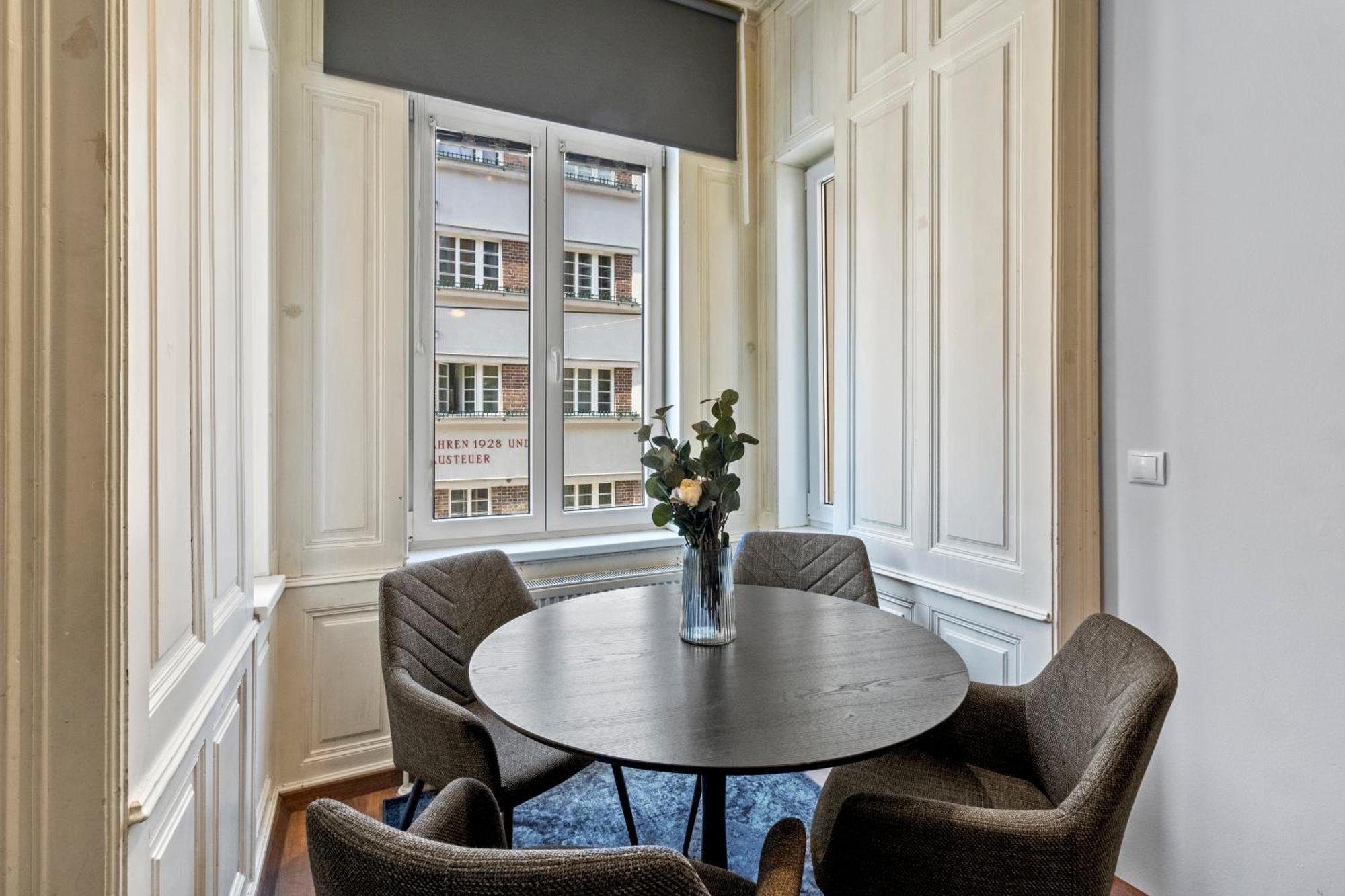 Balcony Apartment, 4 Min To U3 Zipperer Strasse